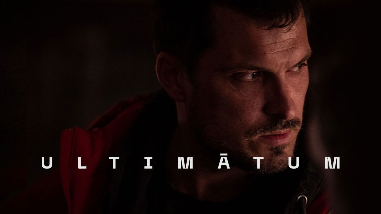 Ultimátum Background