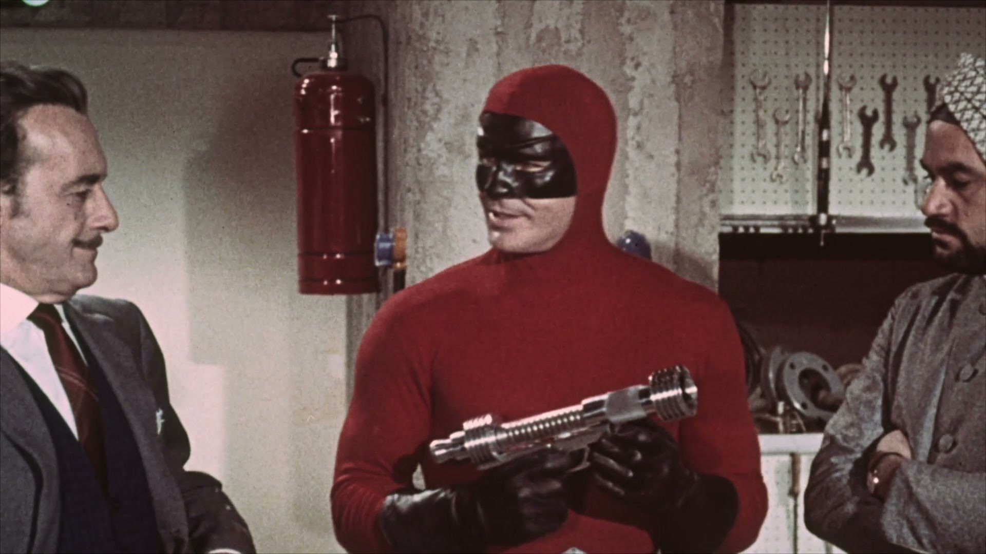 Superargo and the Faceless Giants Background