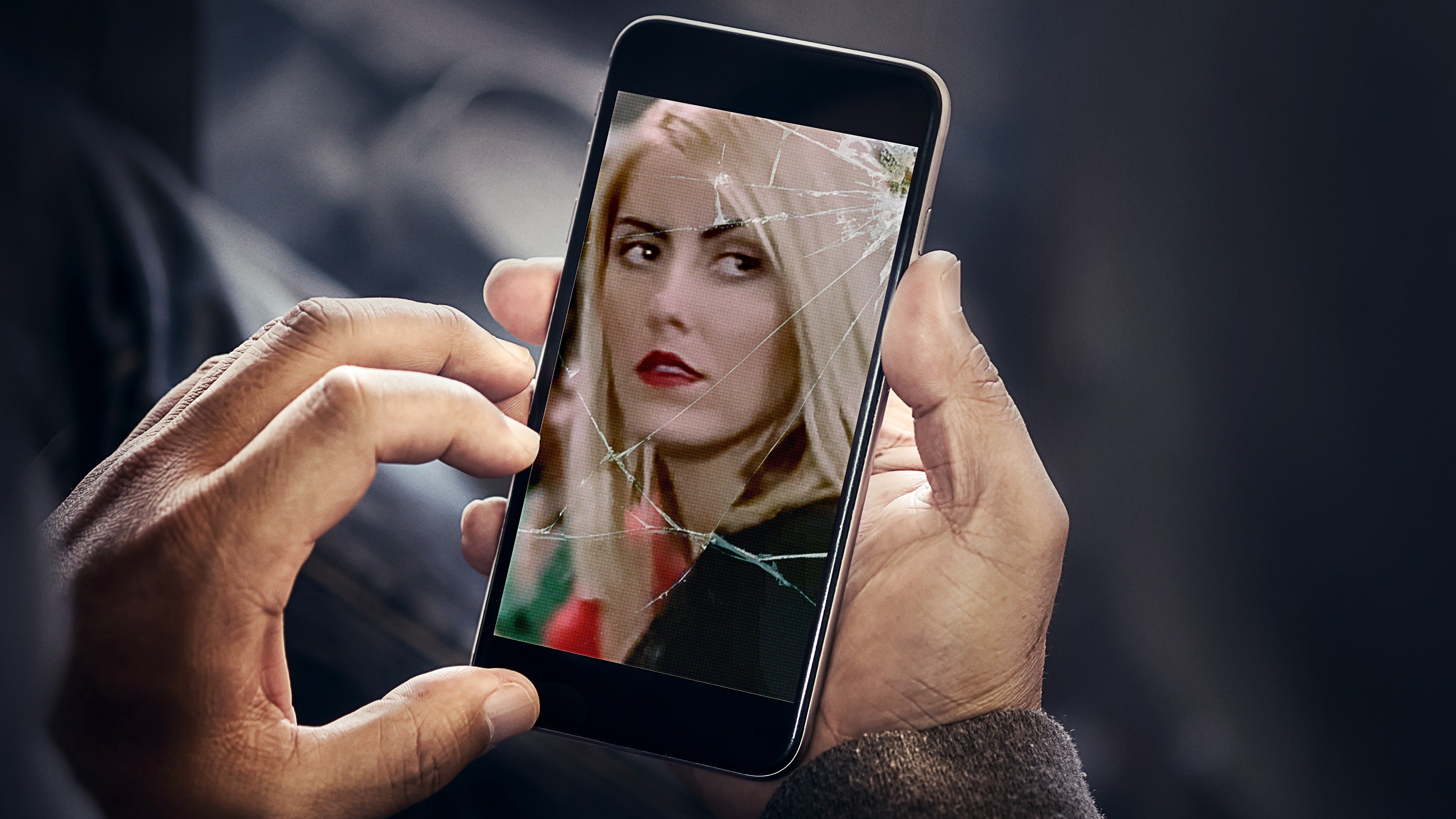 The Girl He Met Online Background