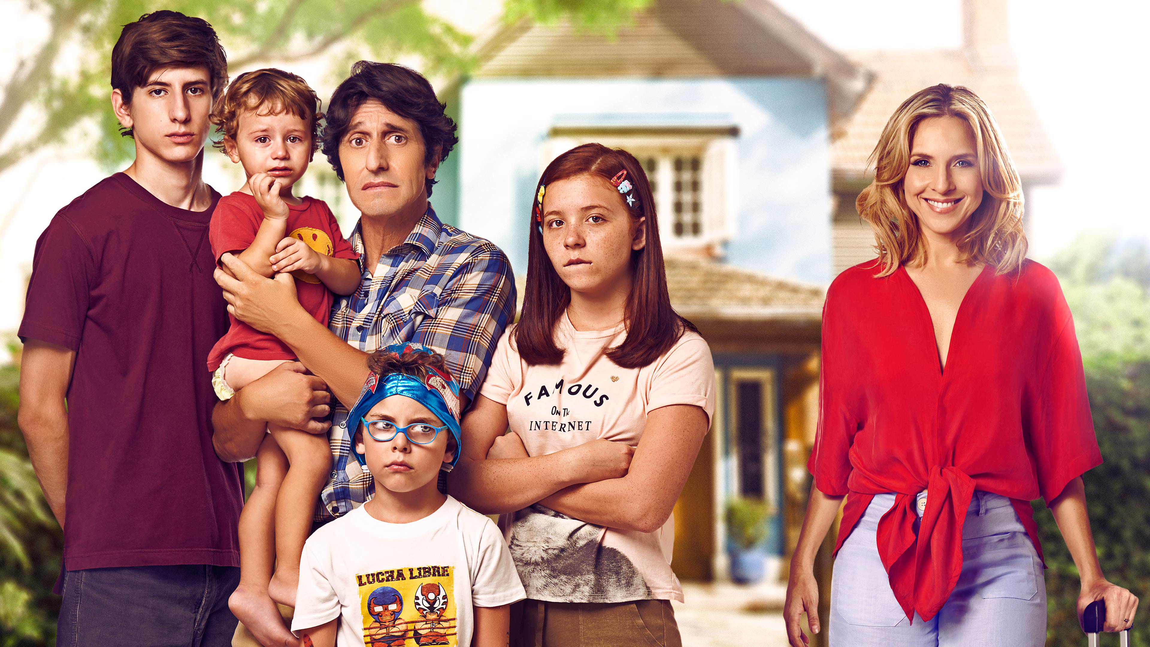 Mamá se fue de viaje Background