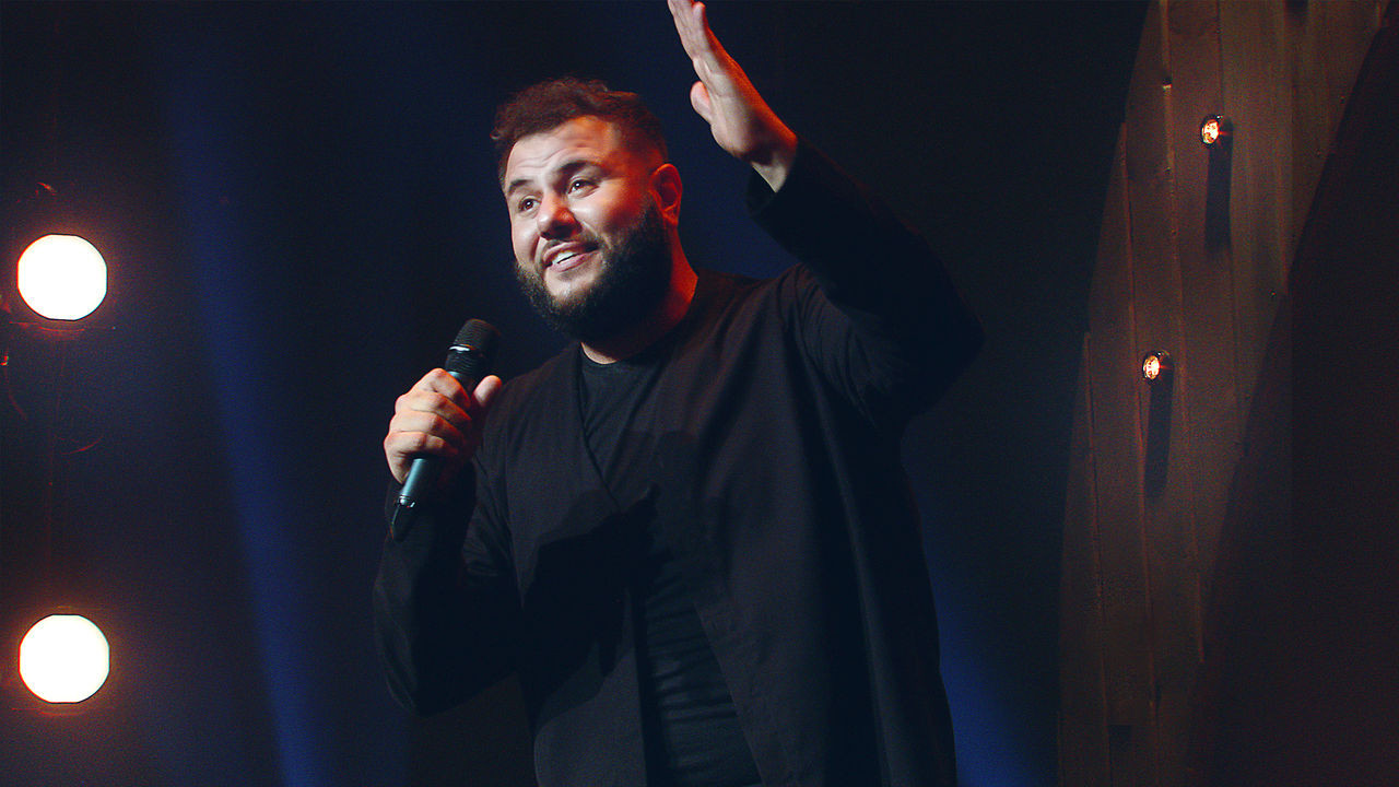 Mo Amer: The Vagabond Background