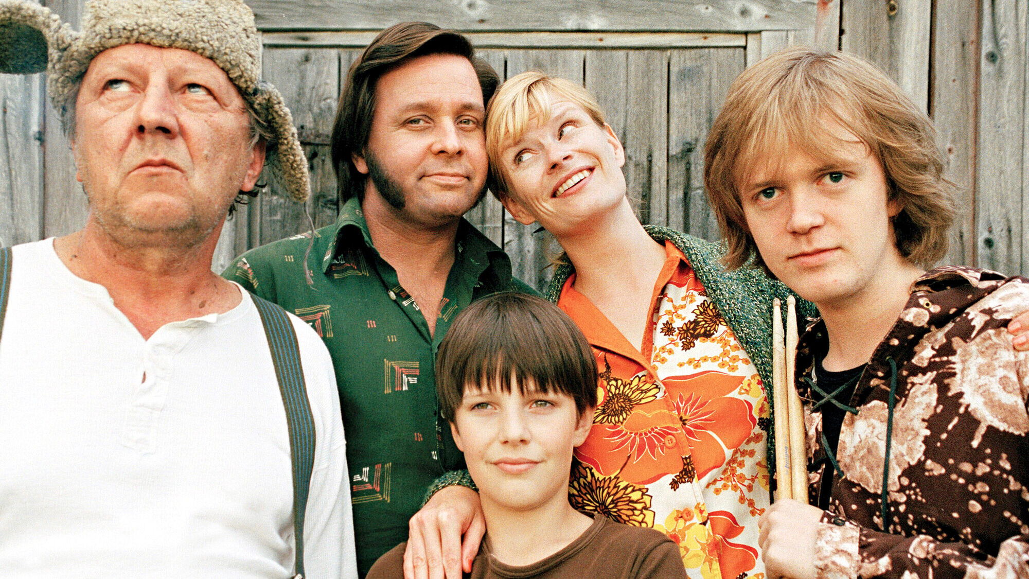 The Handcuff King Background