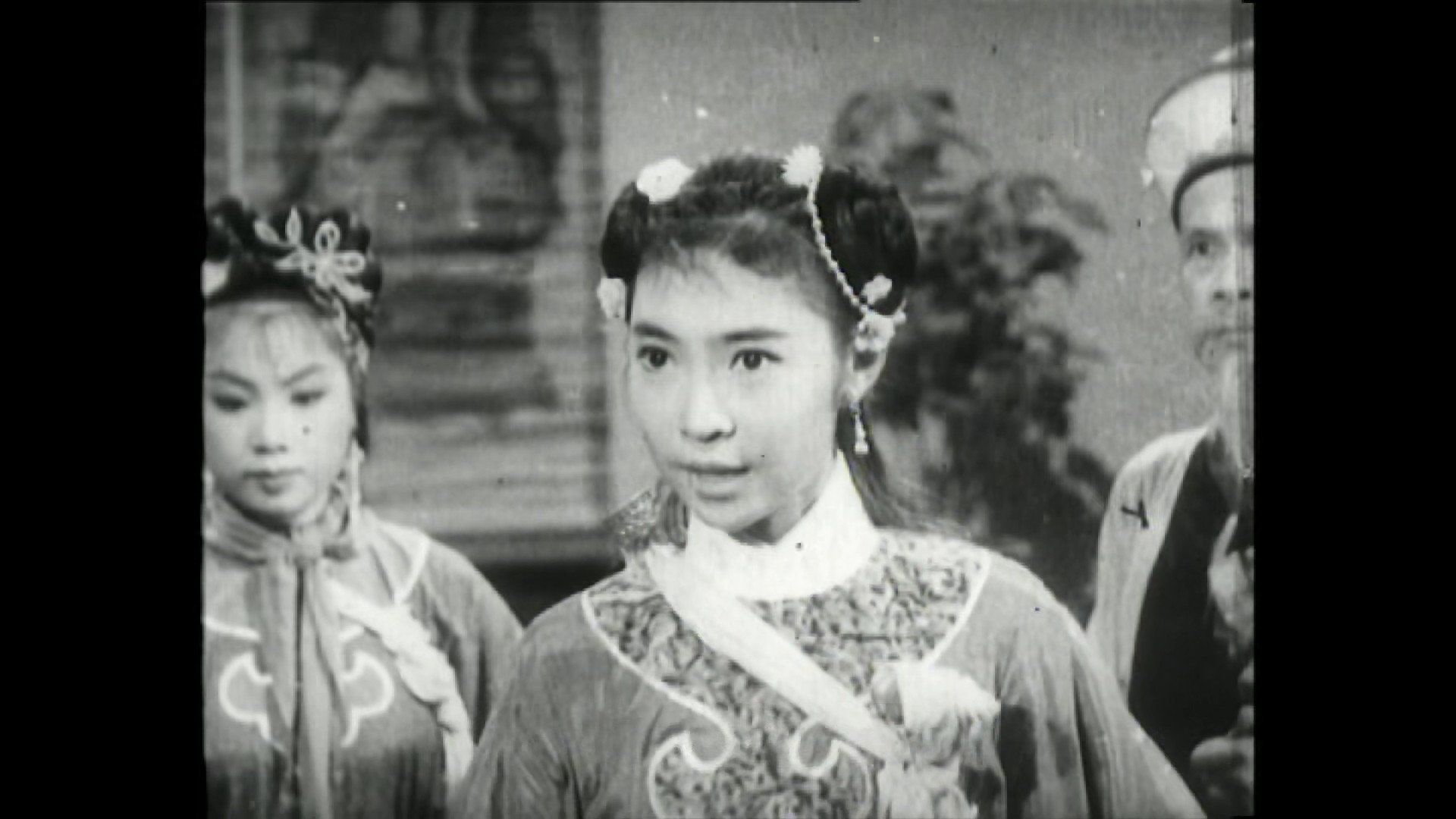 昆侖七劍鬥五龍 Background