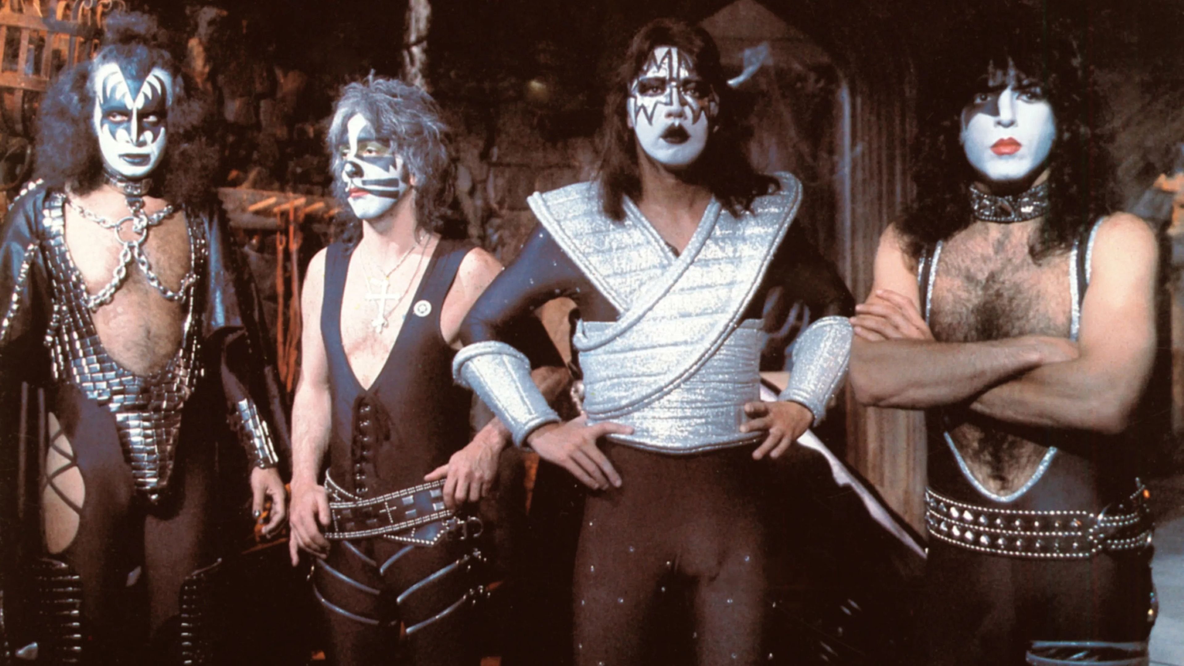 KISS Meets the Phantom of the Park Background