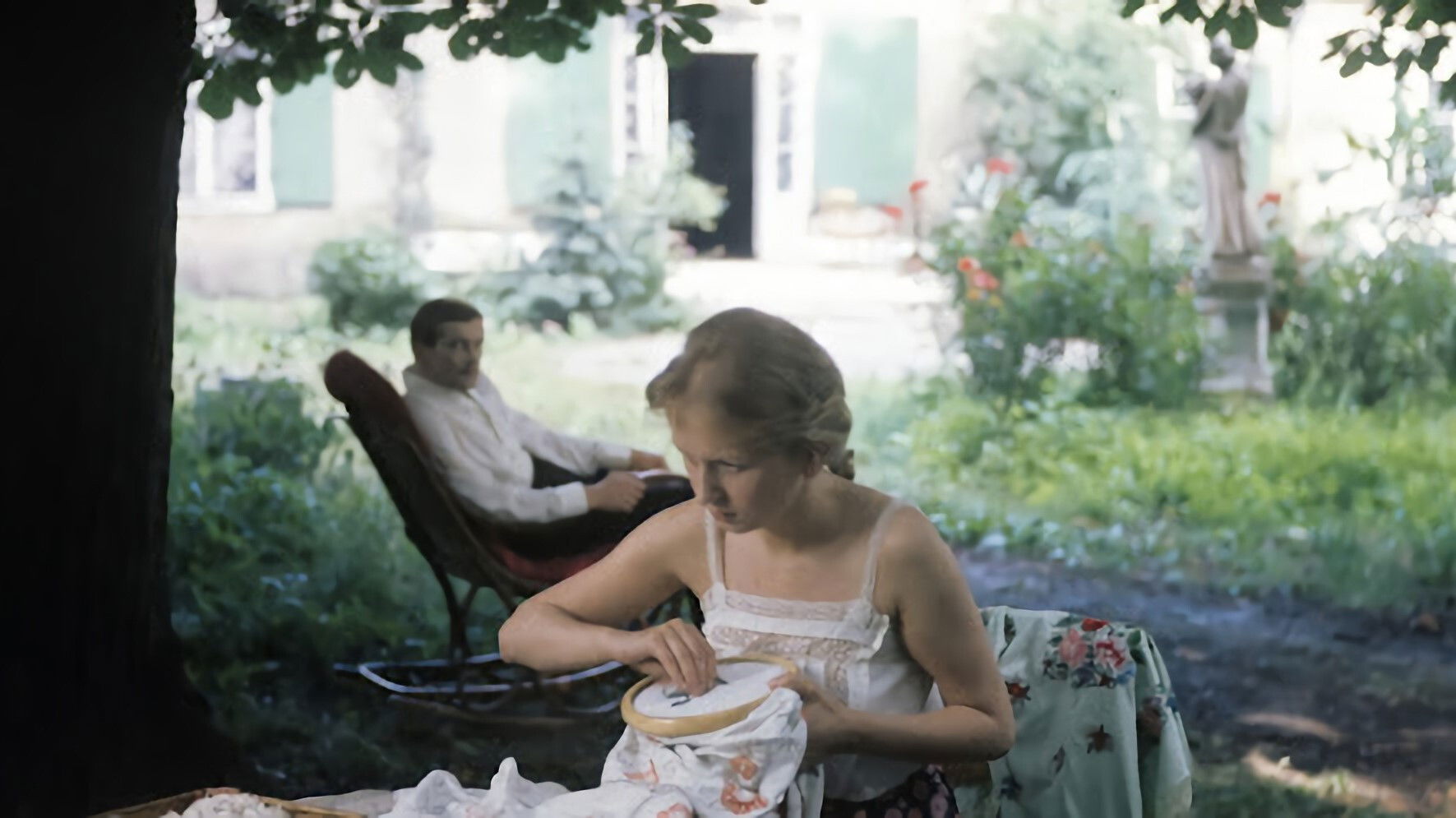 The Border Background