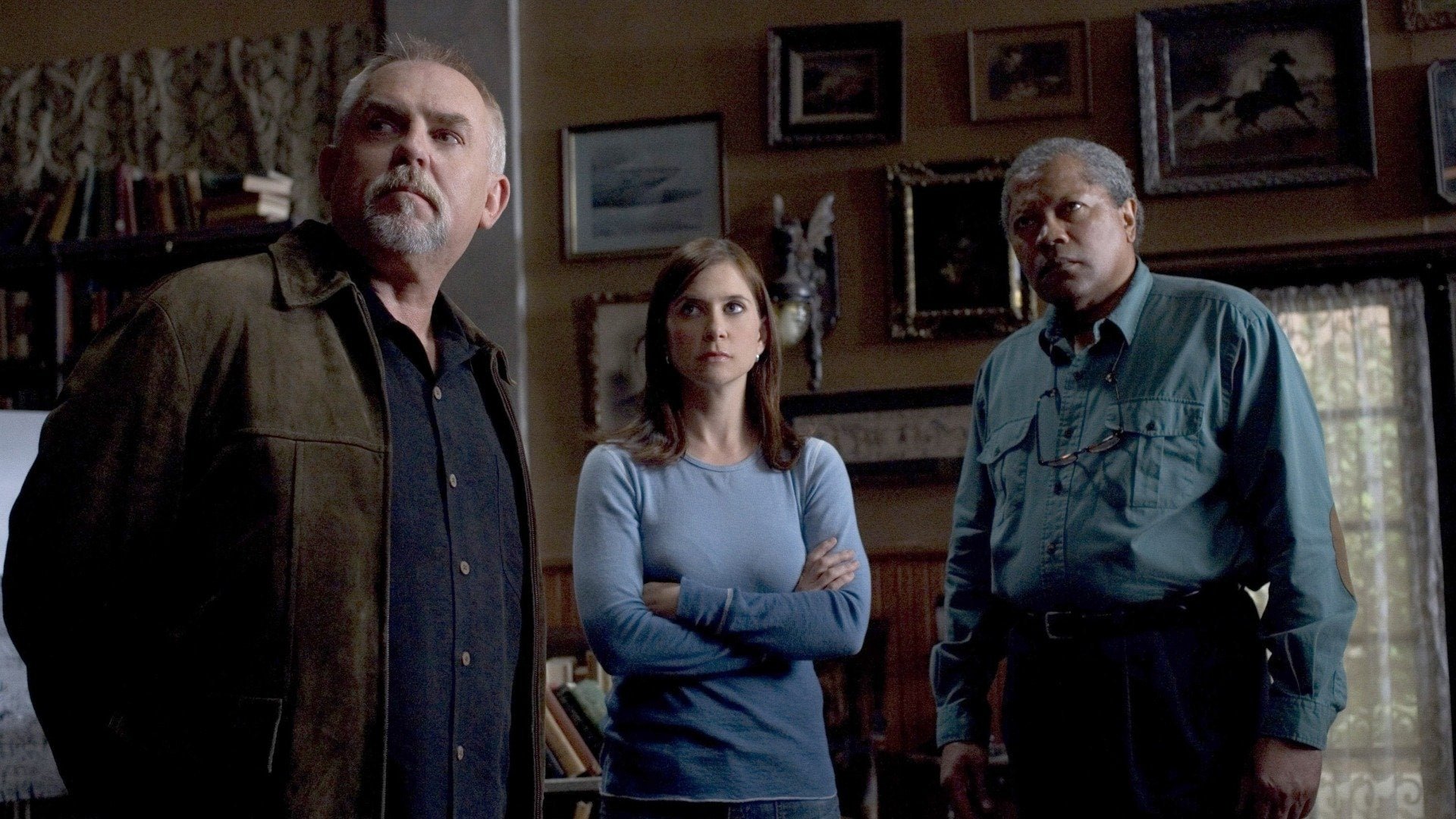 Mystery Woman: Redemption Background