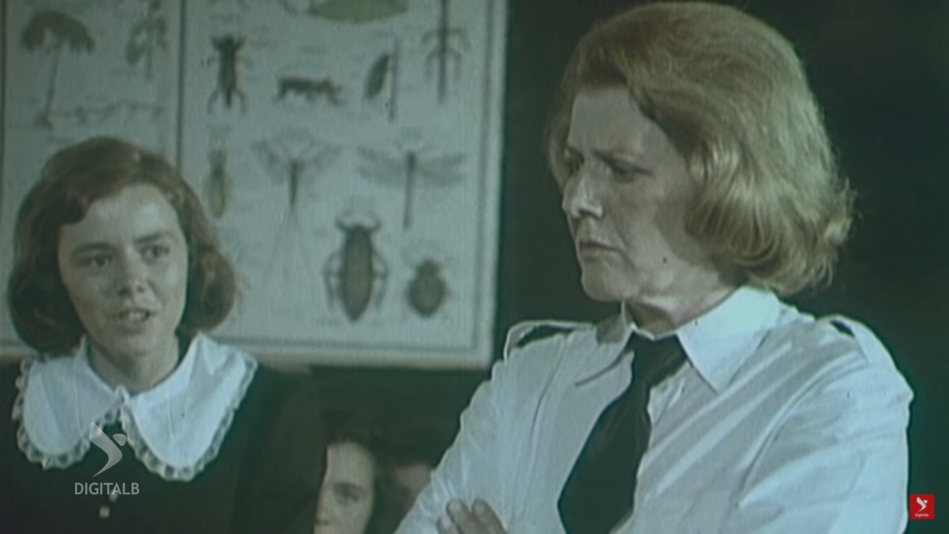 The Girls with the Red Ribbons Background