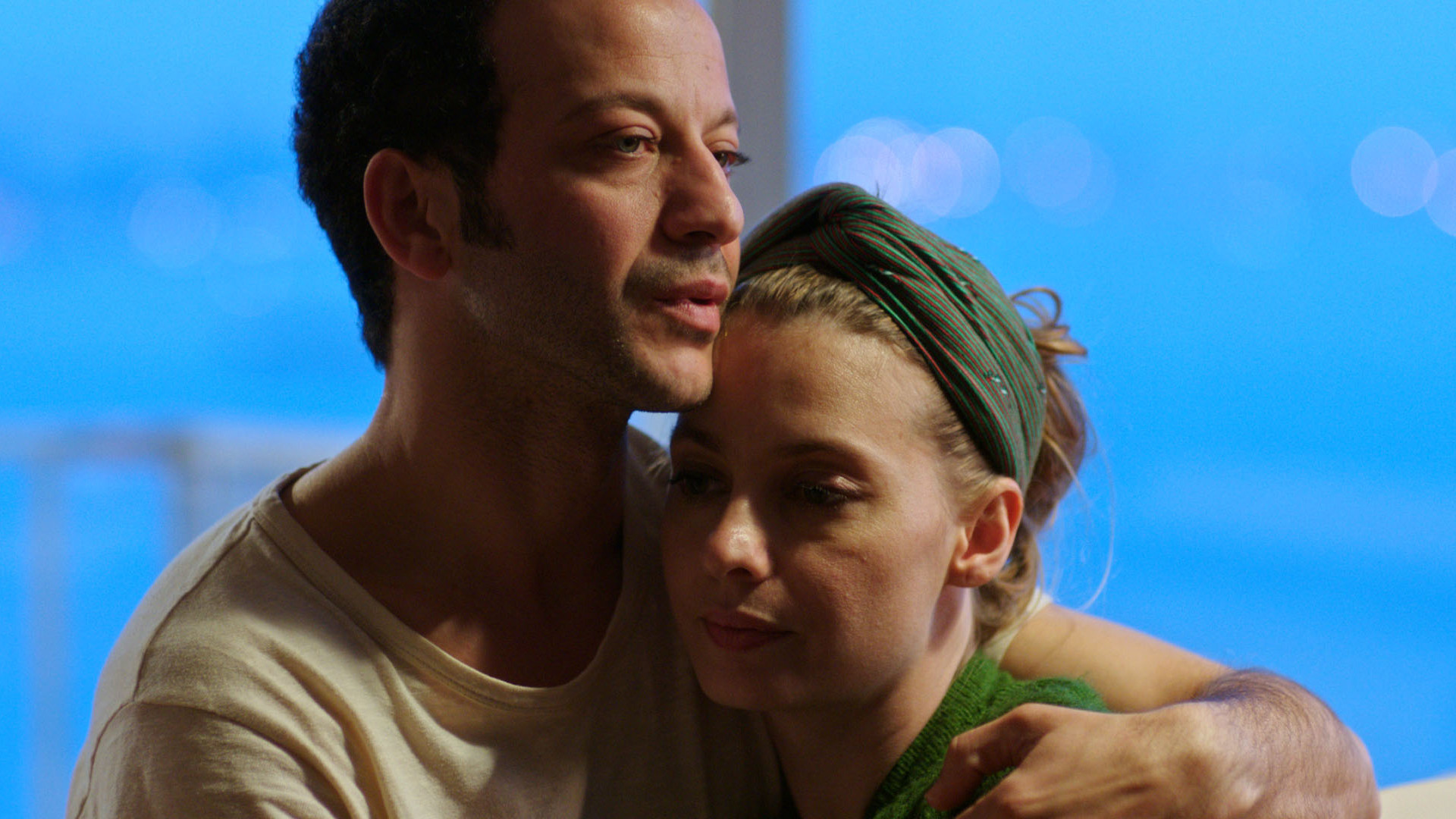 Dünyanın En Güzel Kokusu Background