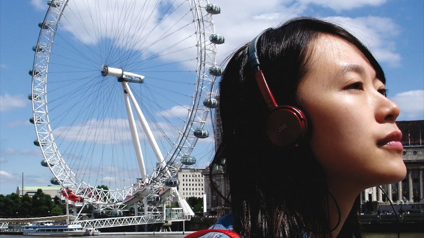 She, a Chinese Background