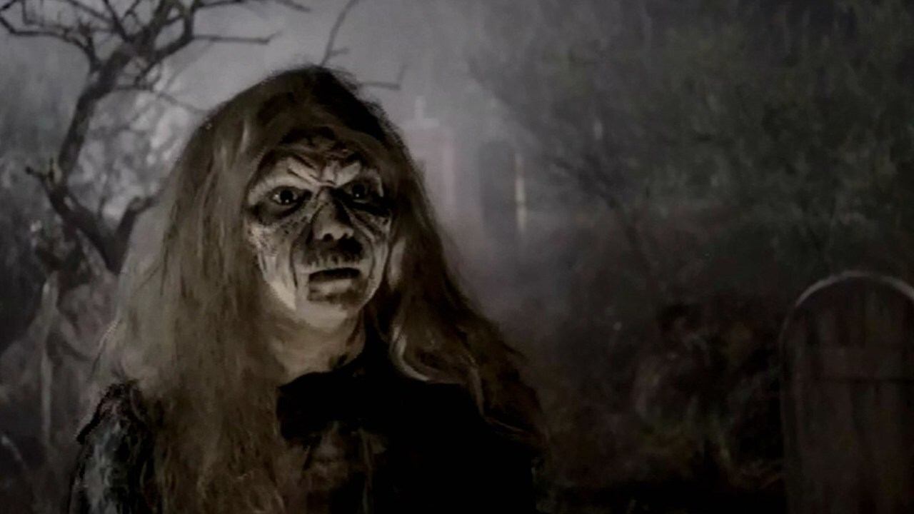 Cementerio del terror Background