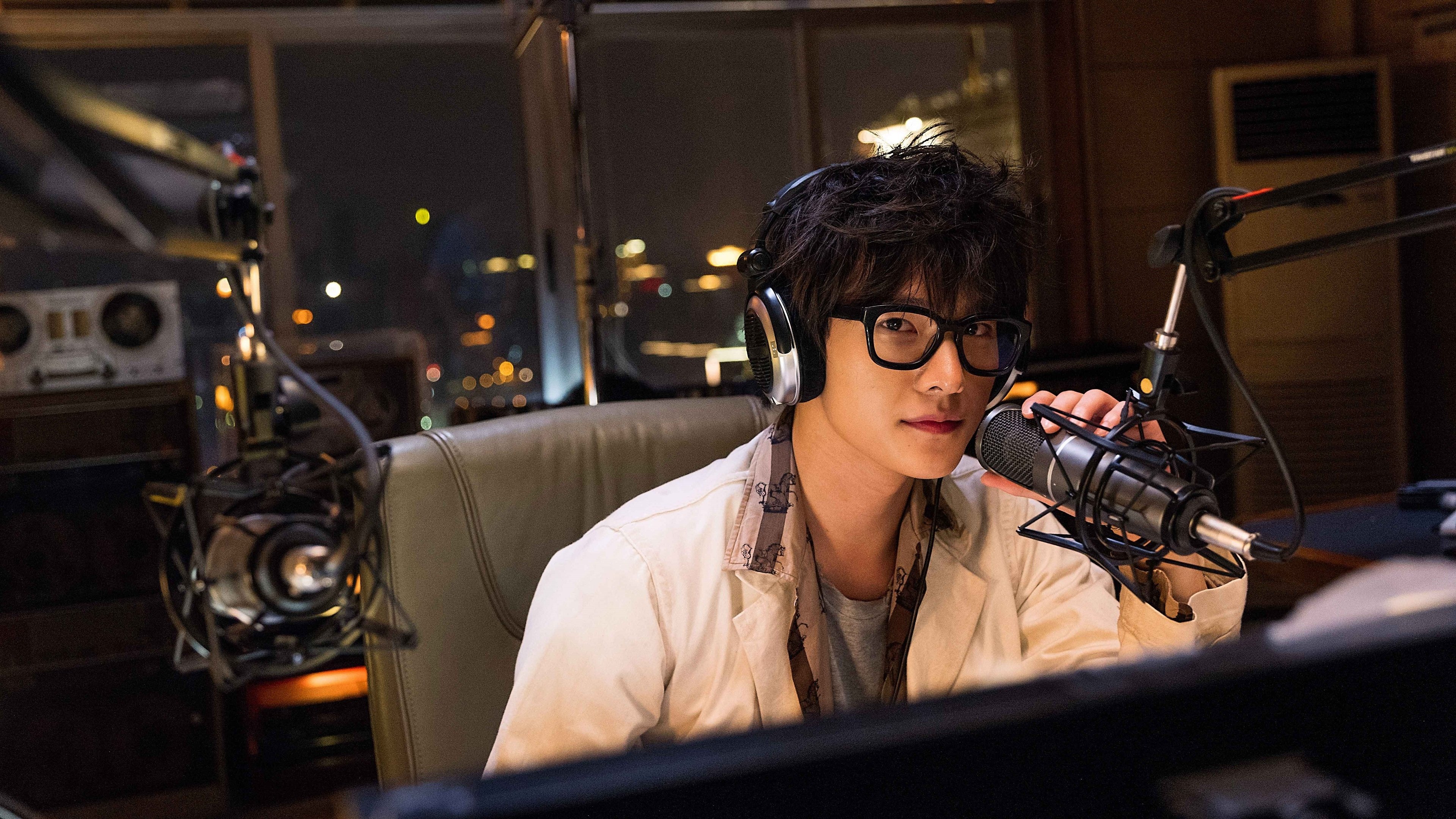 I Belonged to You Background