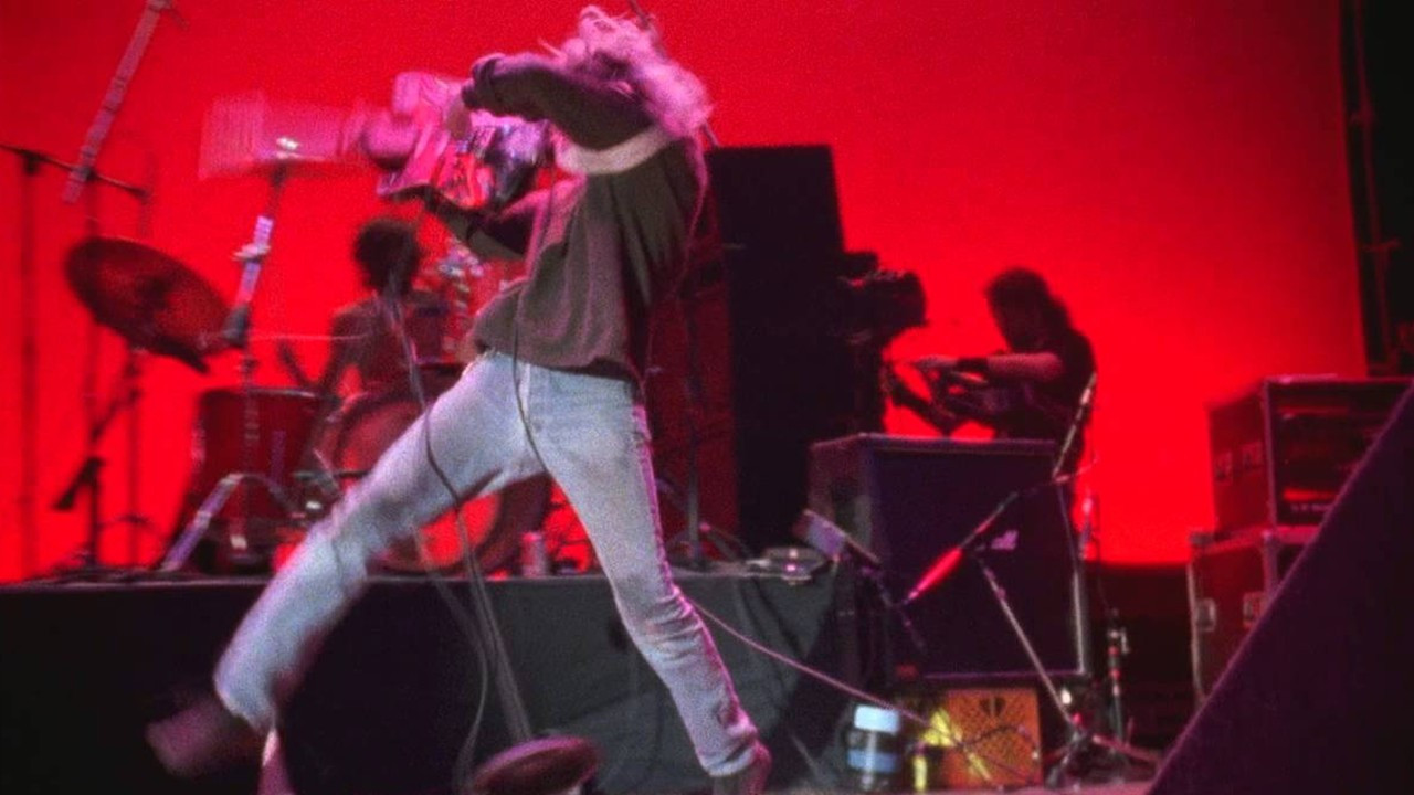 Nirvana: Live at the Paramount Background