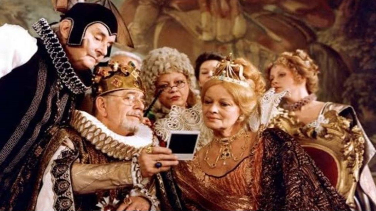 Arabela se vrací aneb Rumburak králem Říše pohádek Background