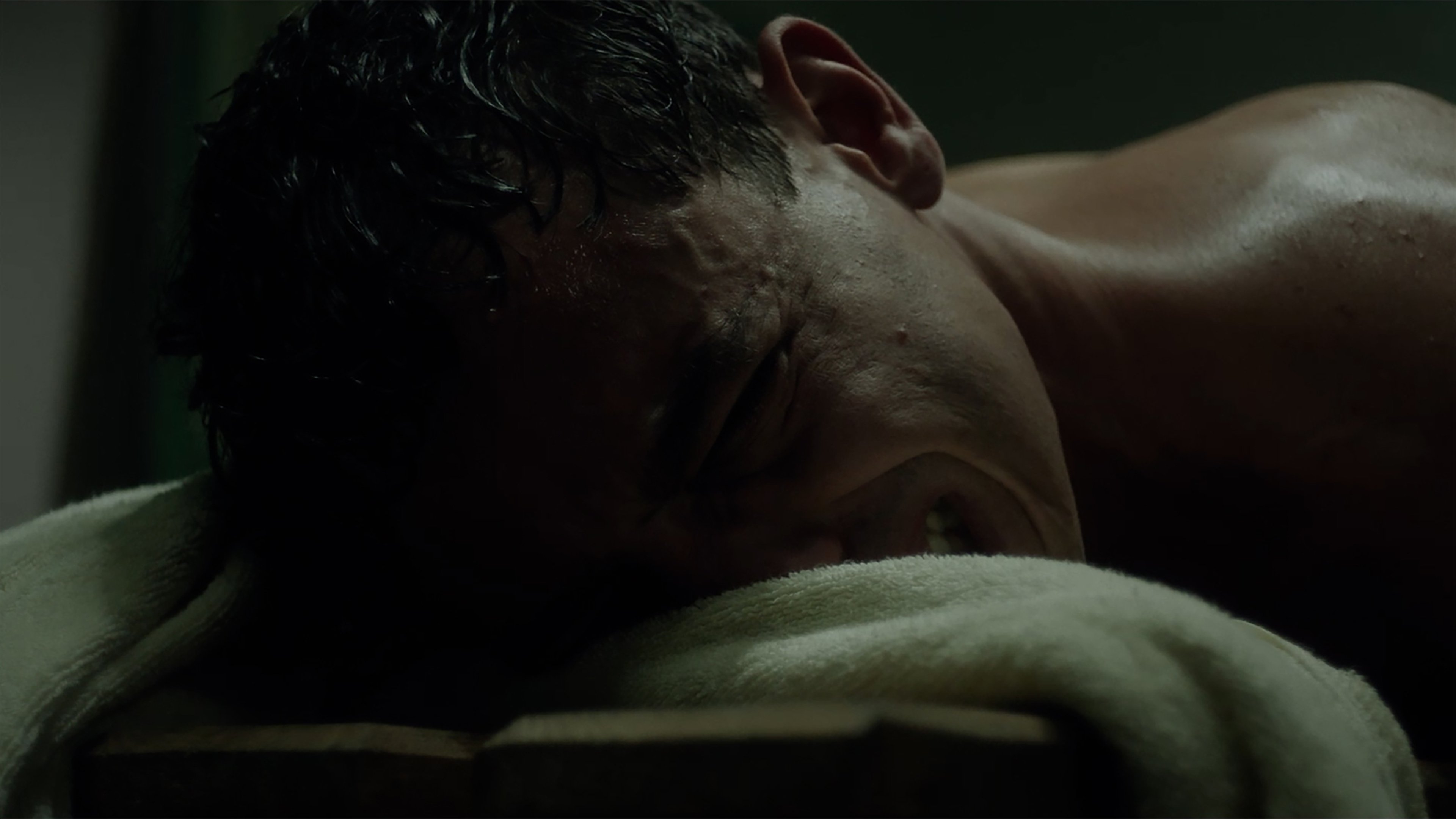 The Vanishing Background