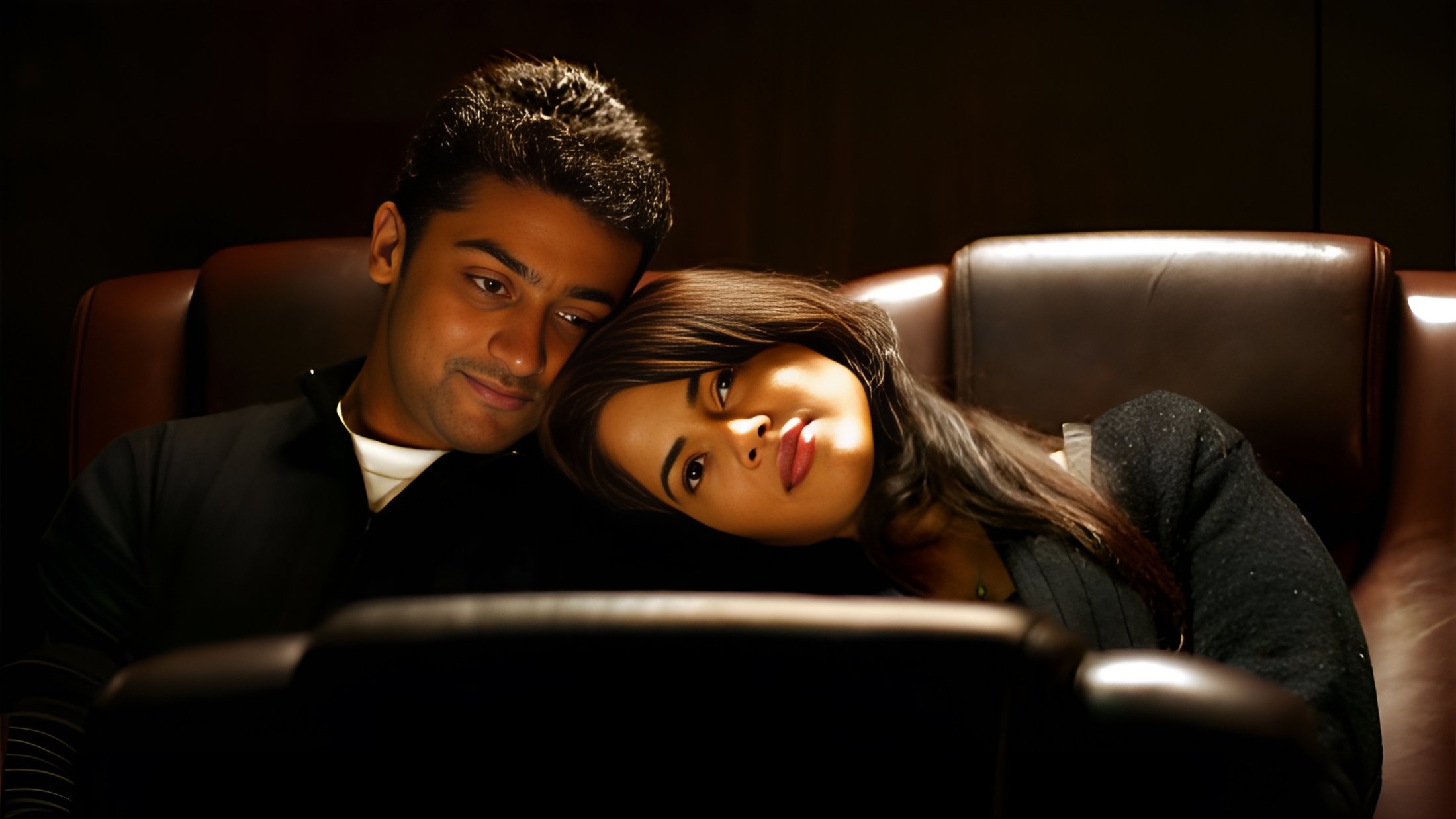 Vaaranam Aayiram Background