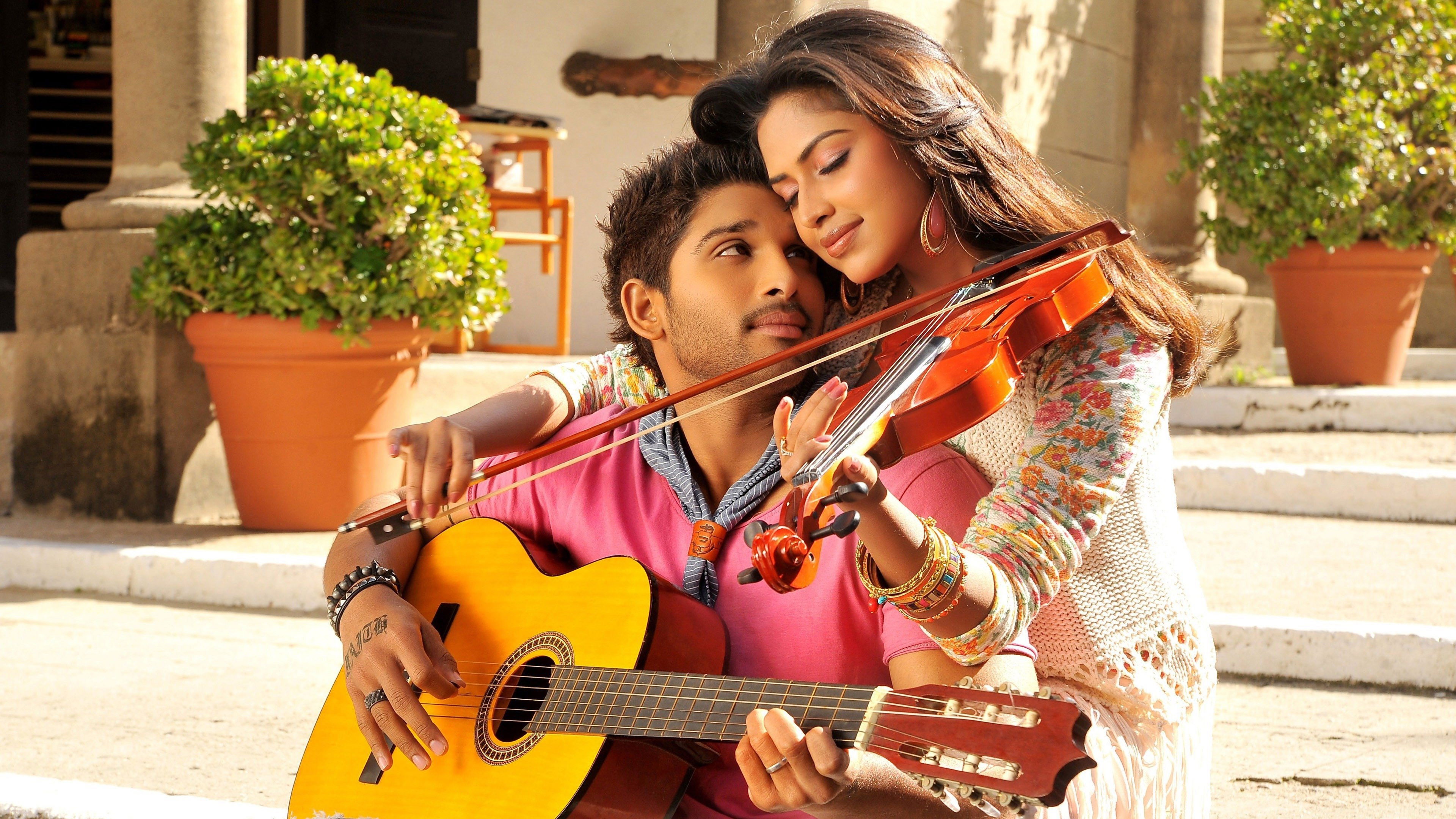 Iddarammayilatho Background