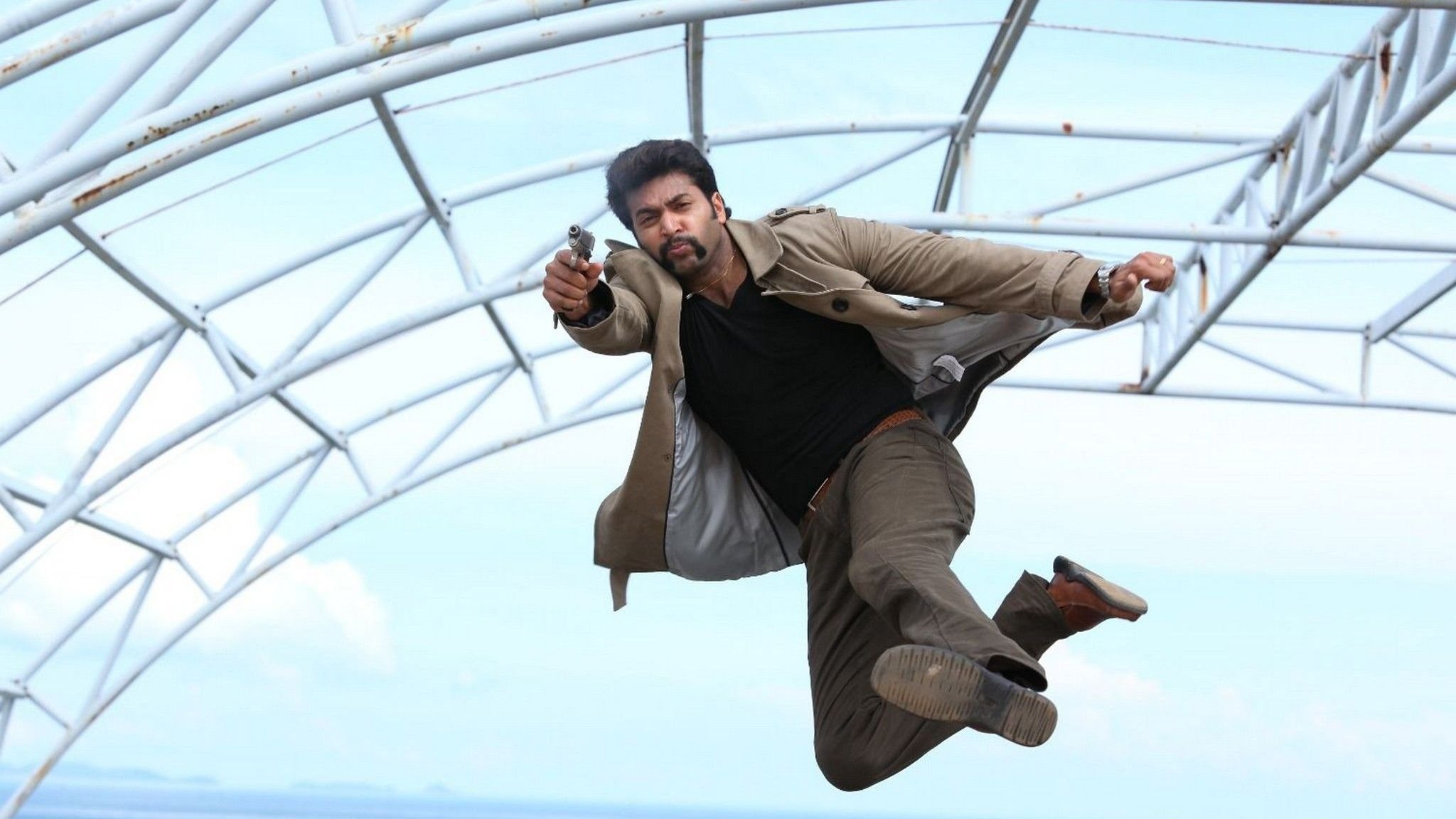 Ameerin Aadhi Bhagavan Background