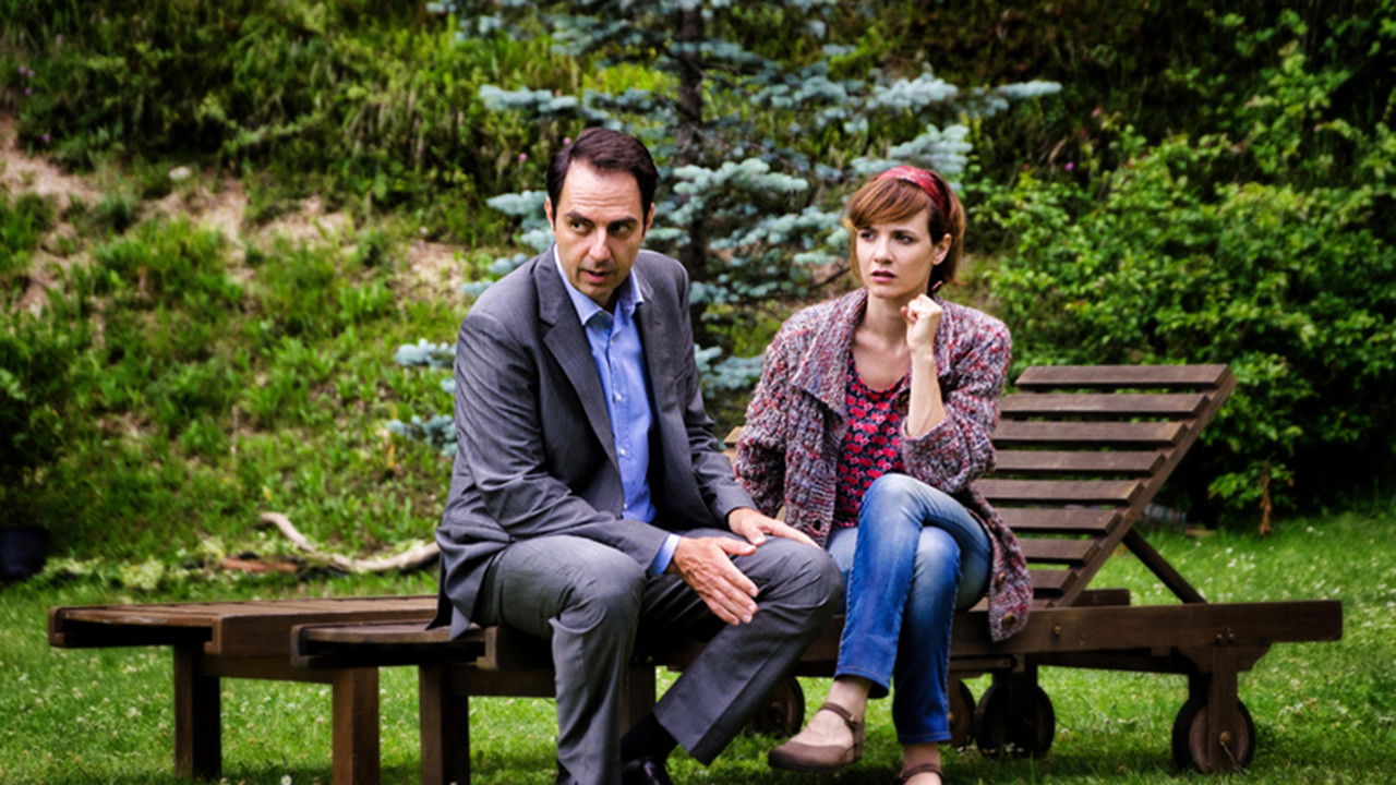 Una villa per due Background