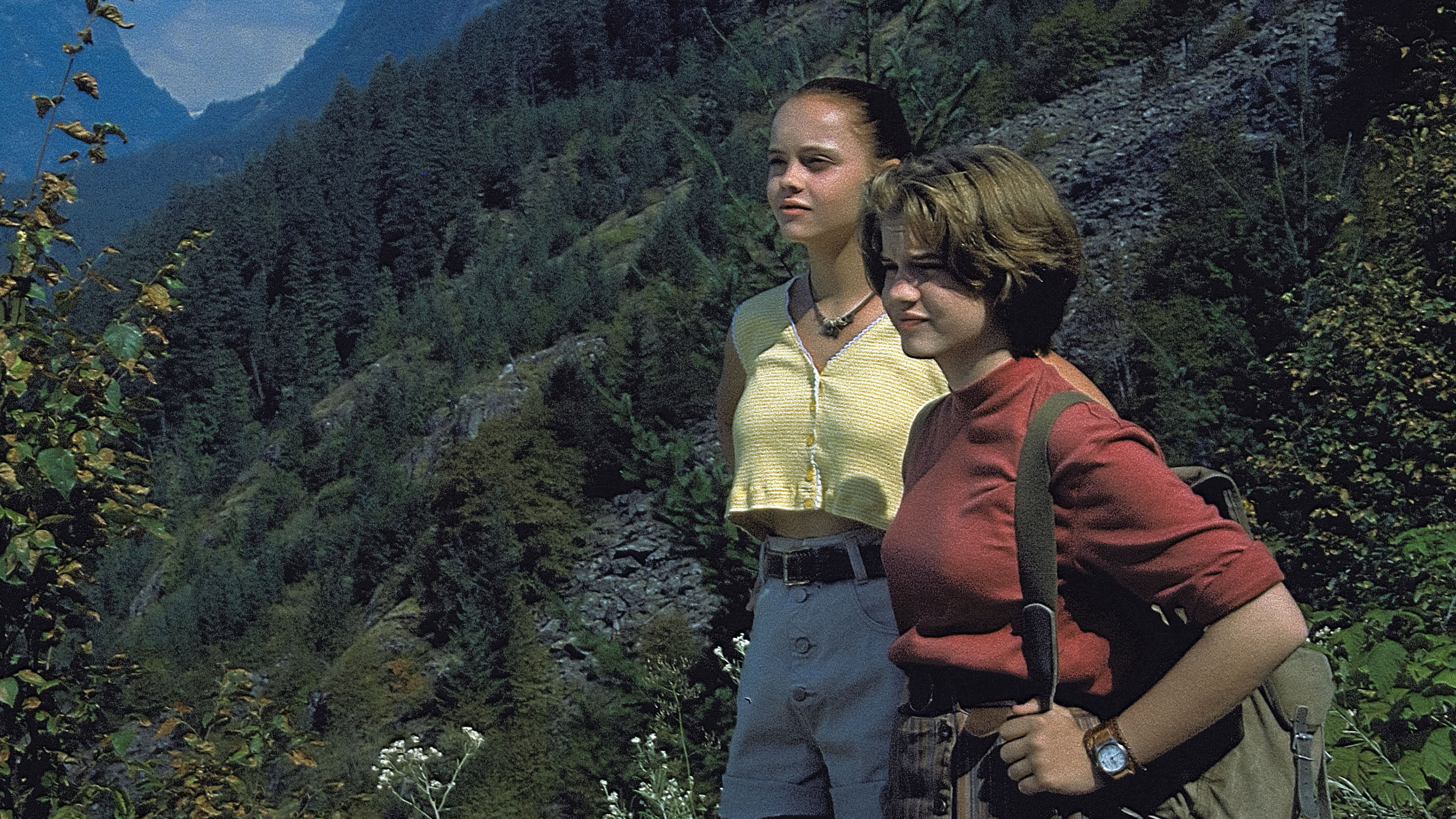 Gold Diggers: The Secret of Bear Mountain Background