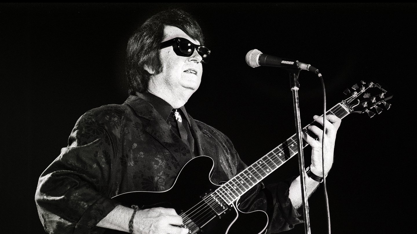 Roy Orbison and Friends: A Black and White Night Background