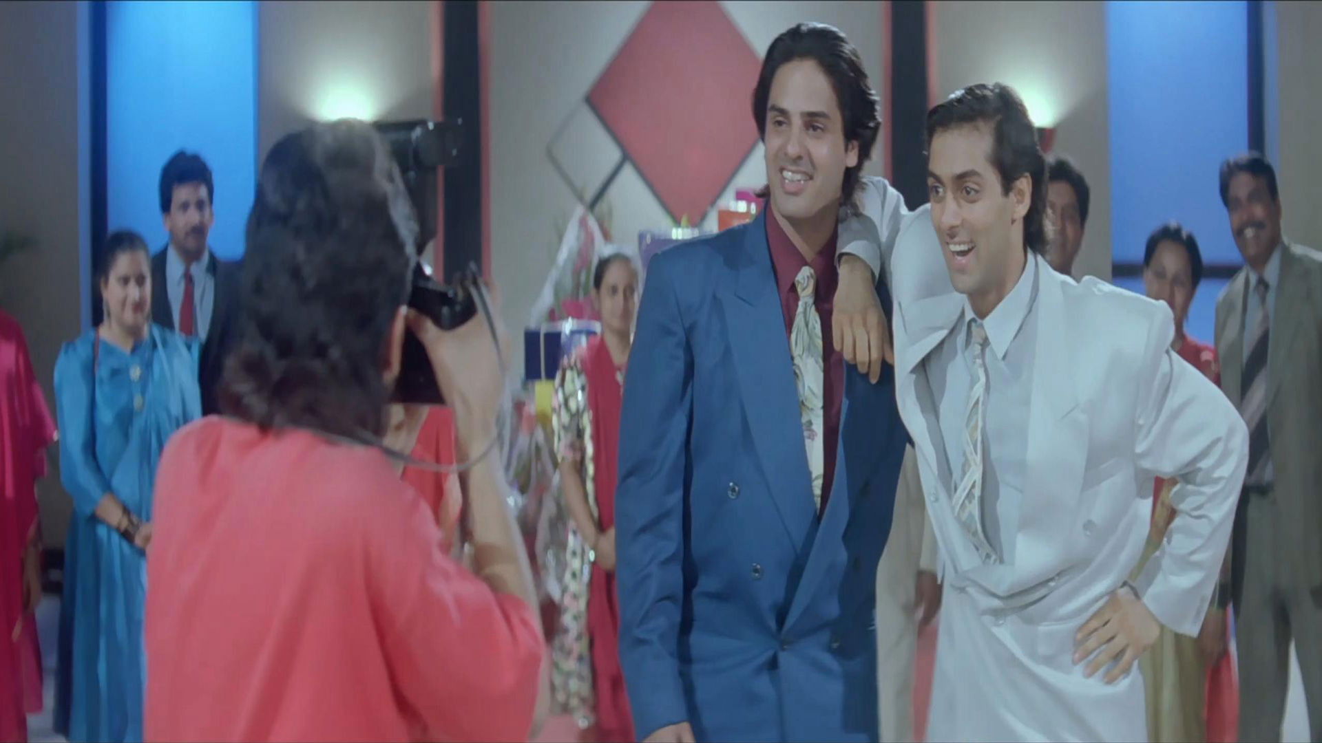 Majhdhaar Background