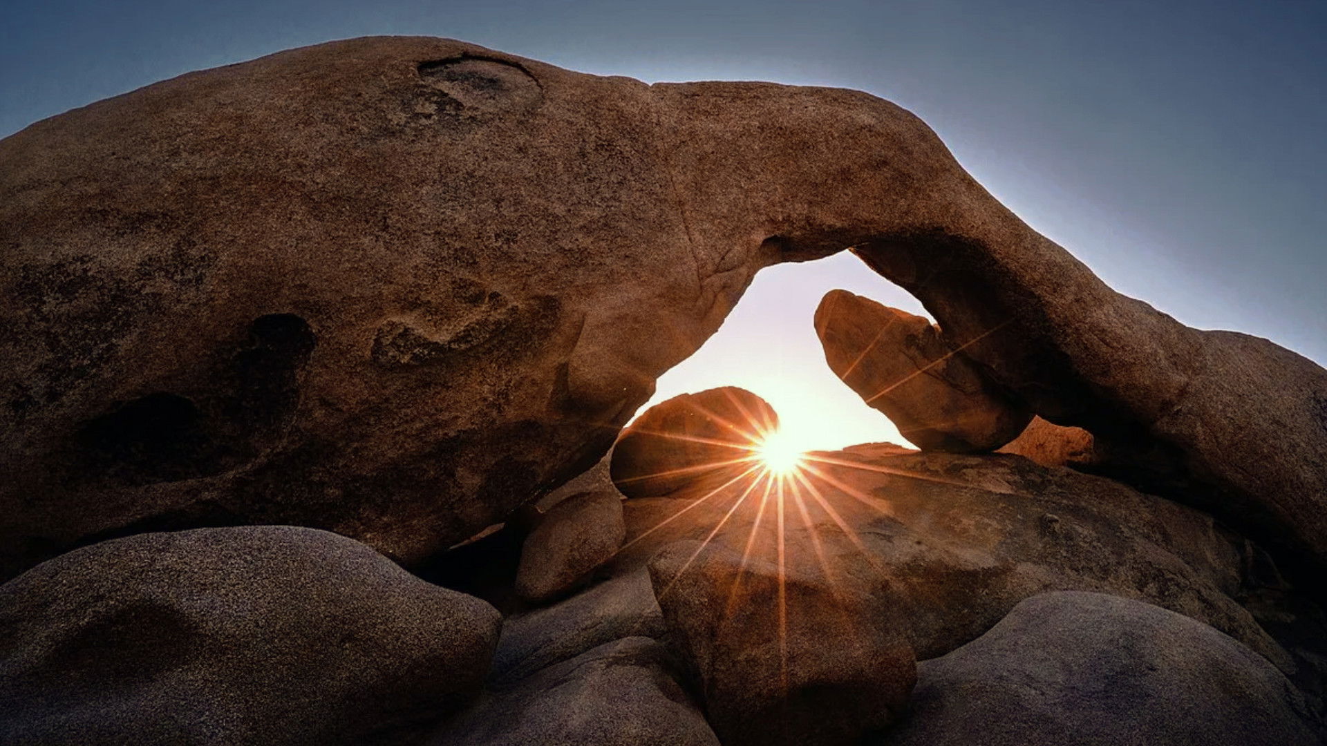 Capitan Crochet Background