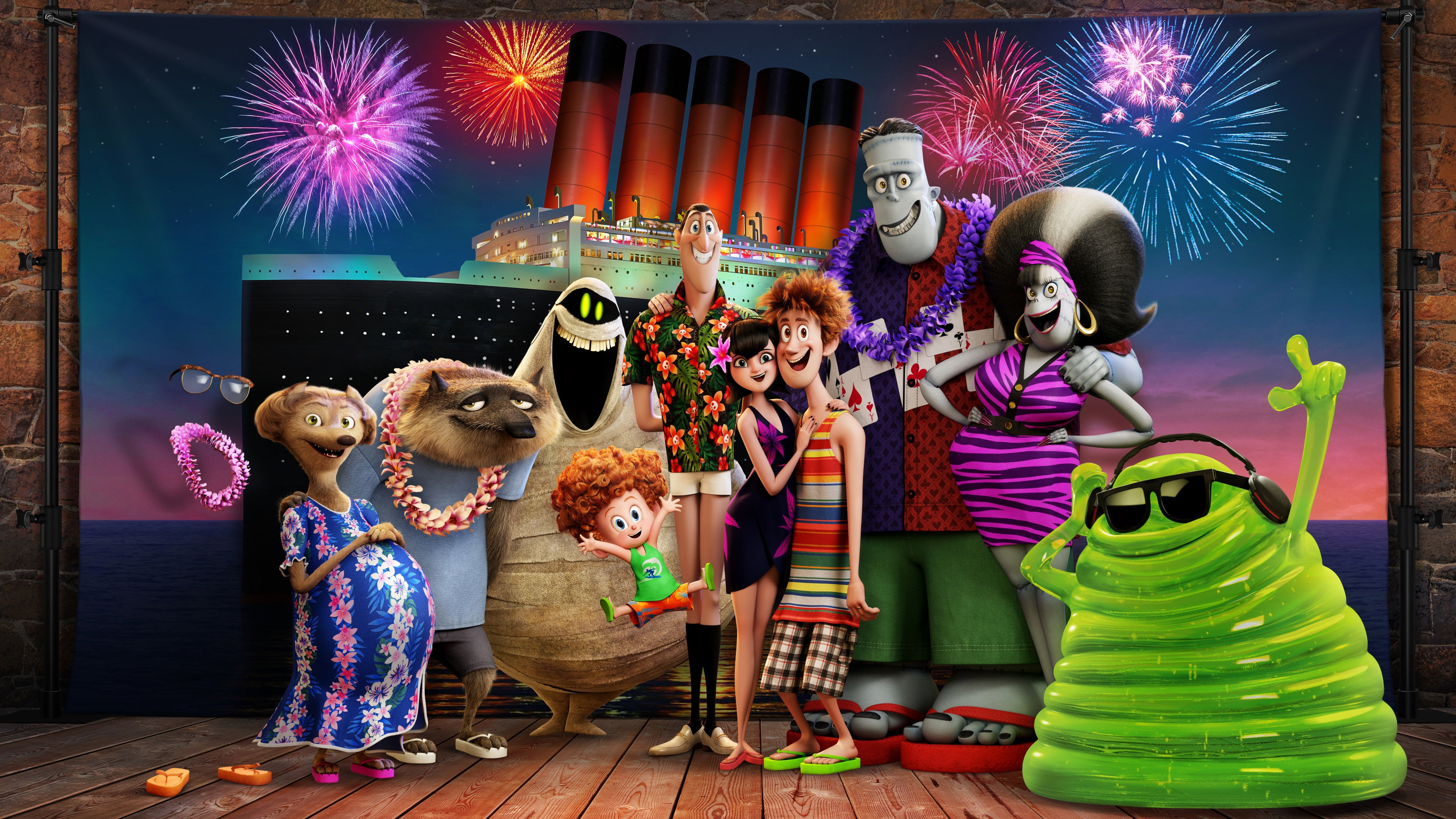 Hotel Transylvania 3: Summer Vacation Background