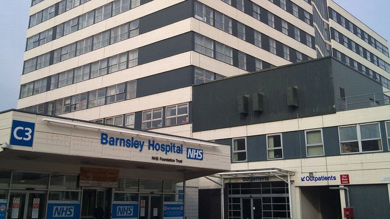 Casualty 24/7: Every Second Counts Background