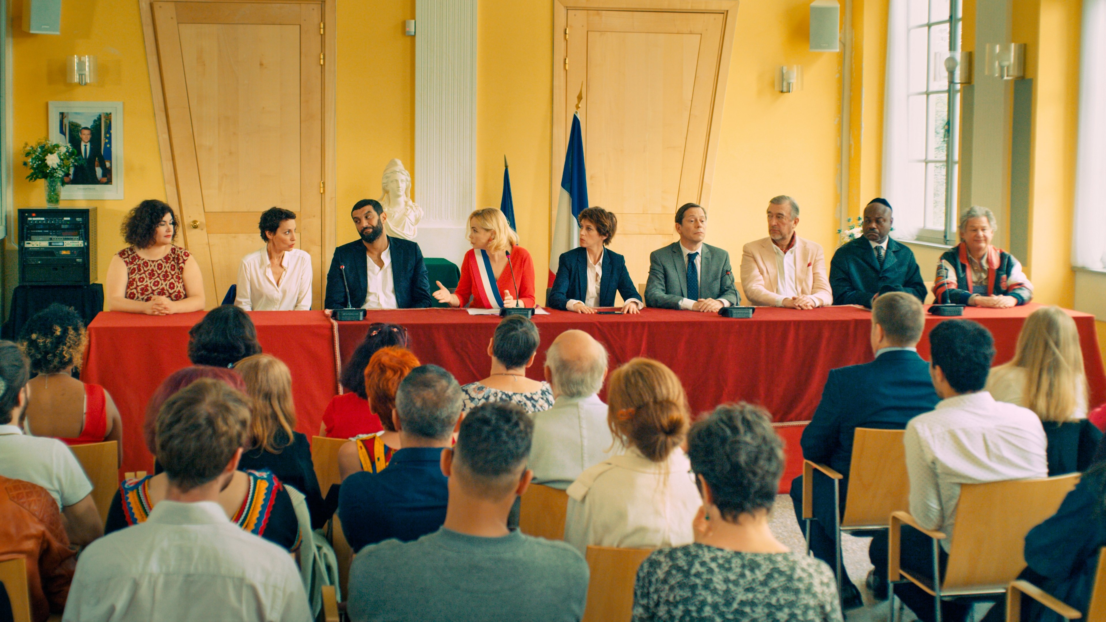 Wonders in the Suburbs Background