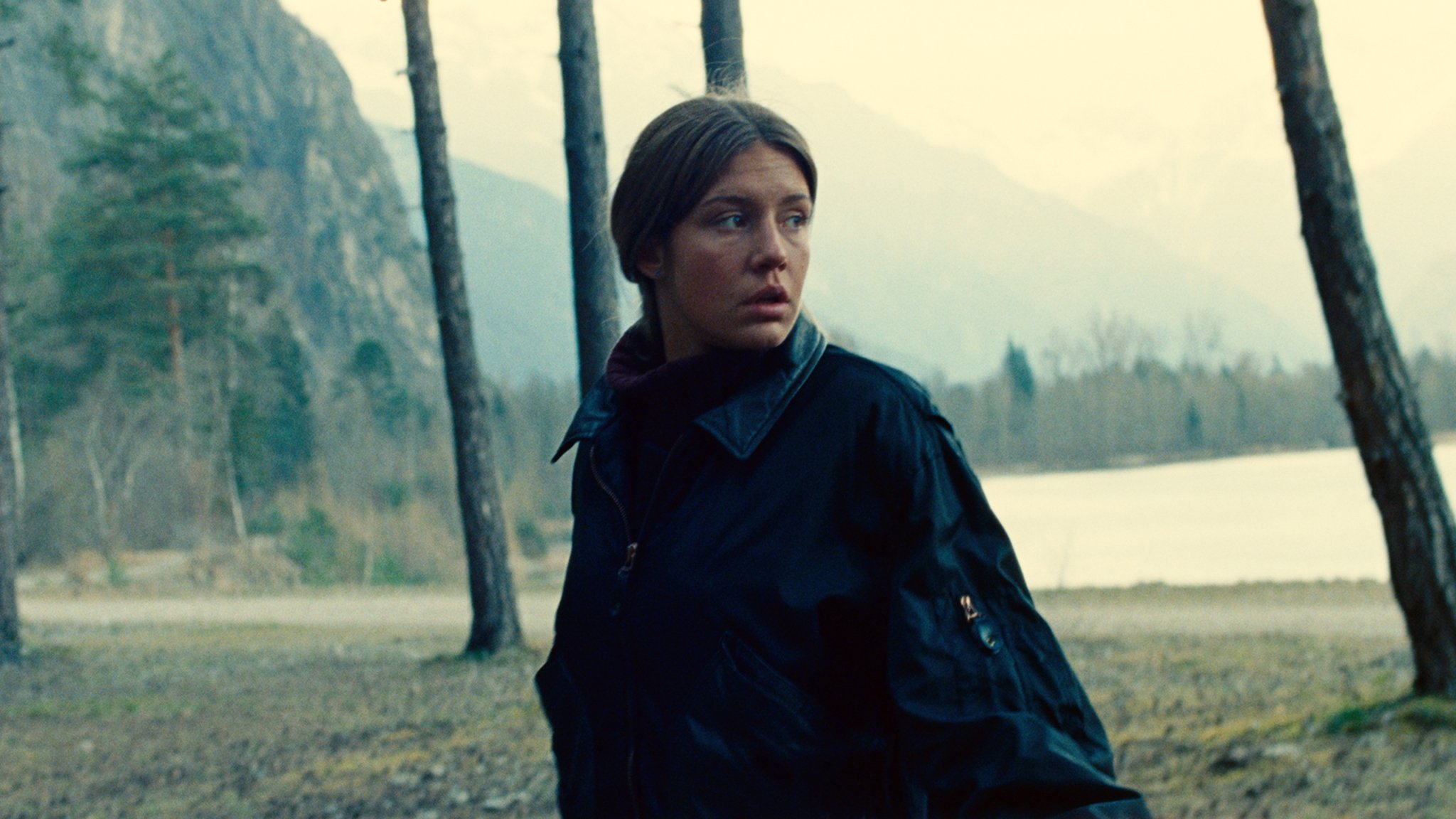 The Five Devils Background