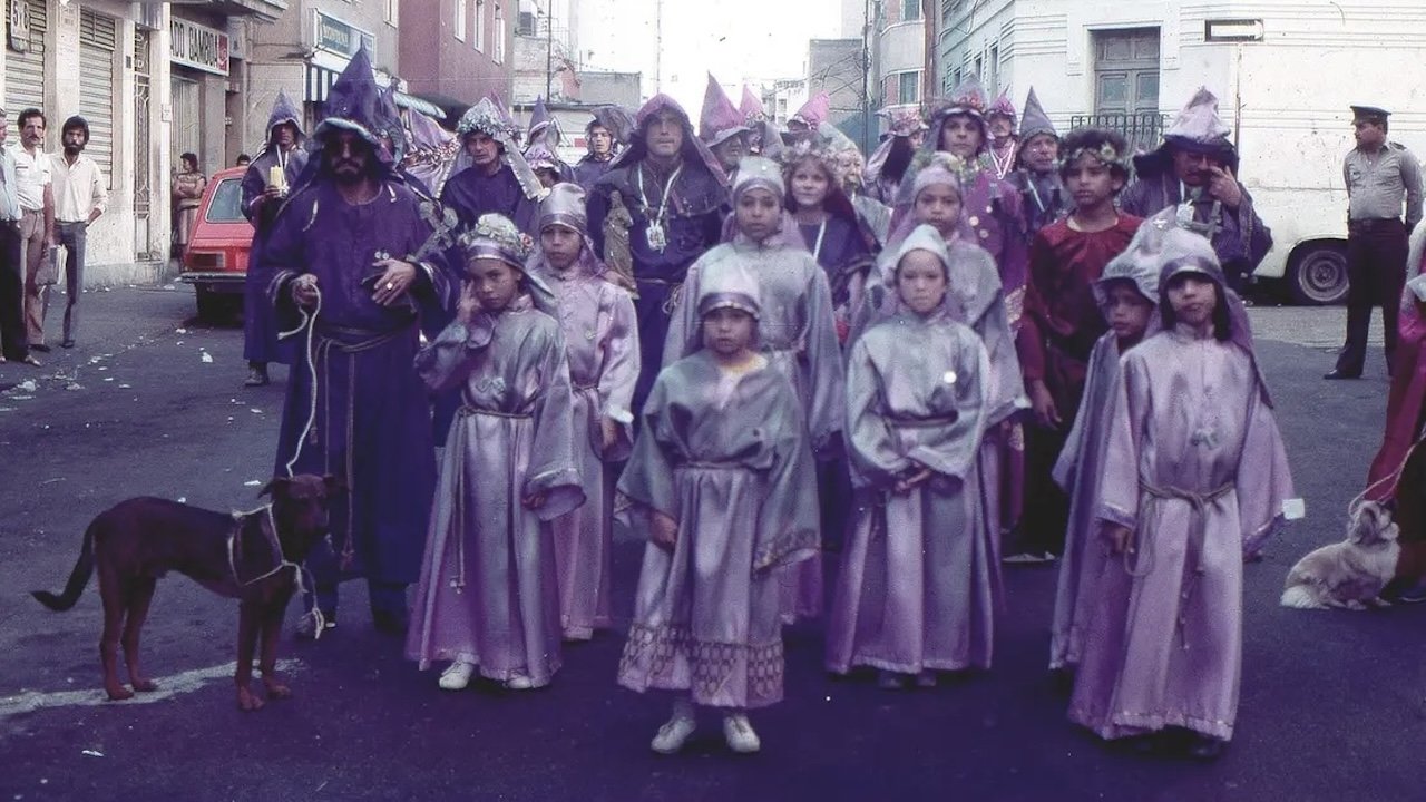 La Oveja Negra Background