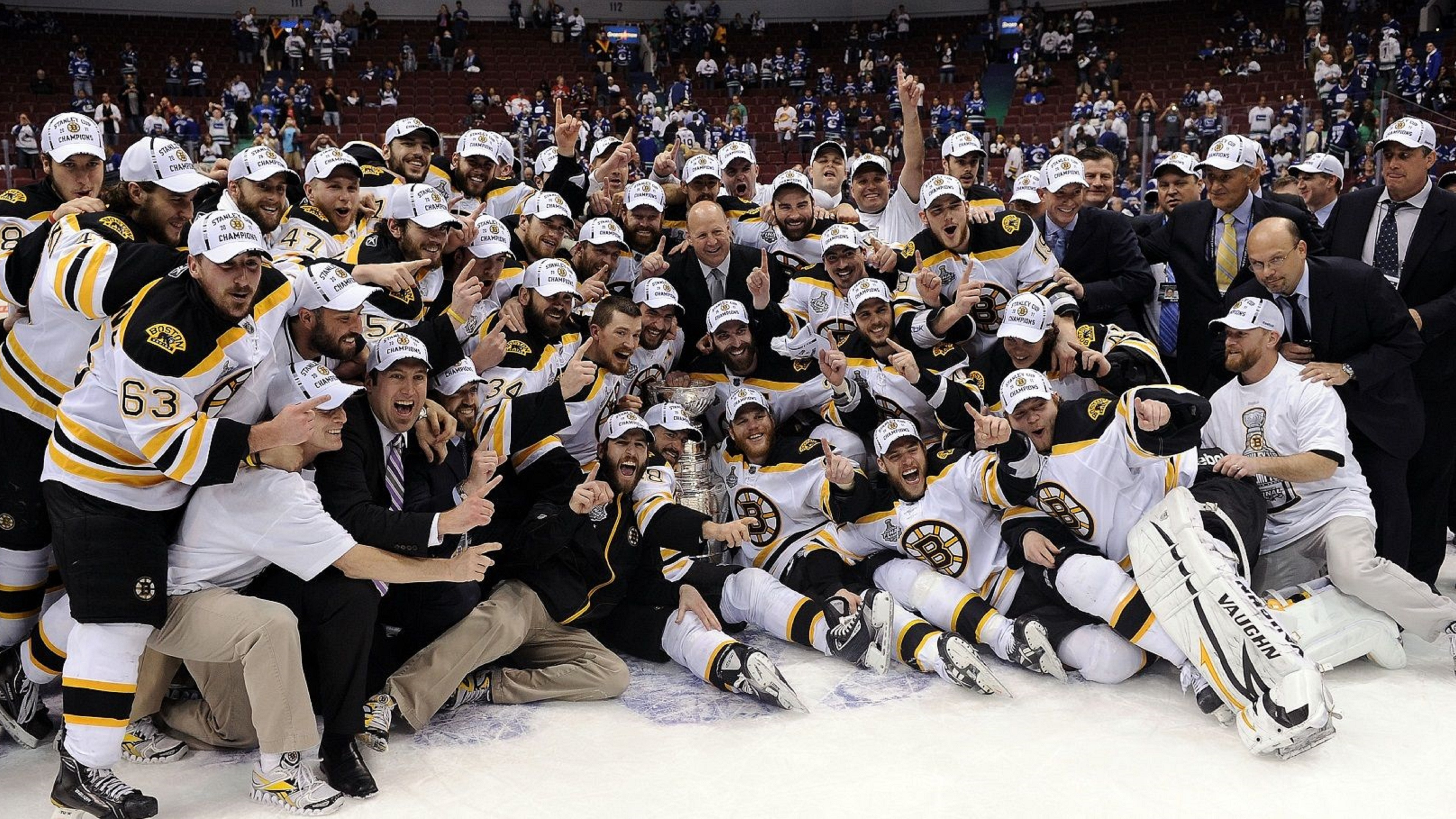 NHL Stanley Cup Champions 2011: Boston Bruins Background