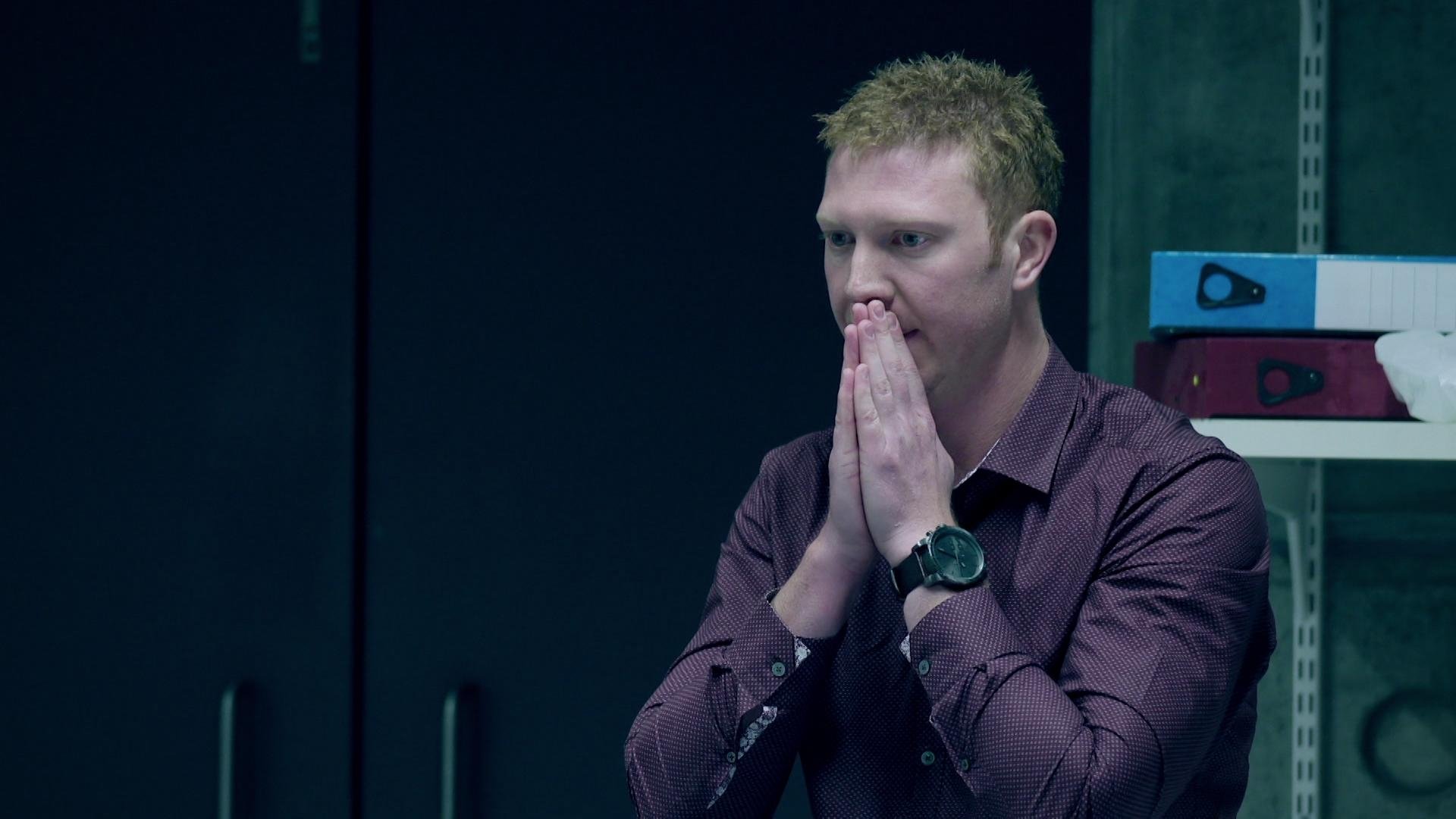 Derren Brown: Pushed to the Edge Background