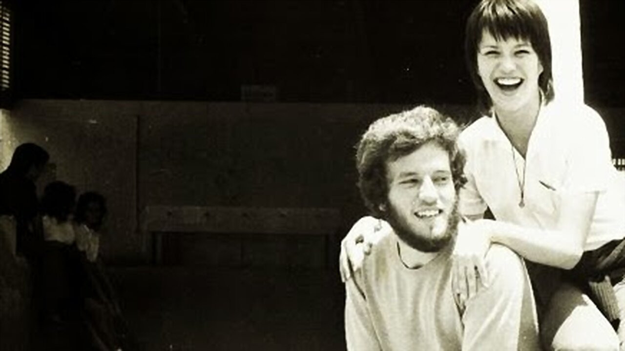 Vocacional: Uma Aventura Humana Background