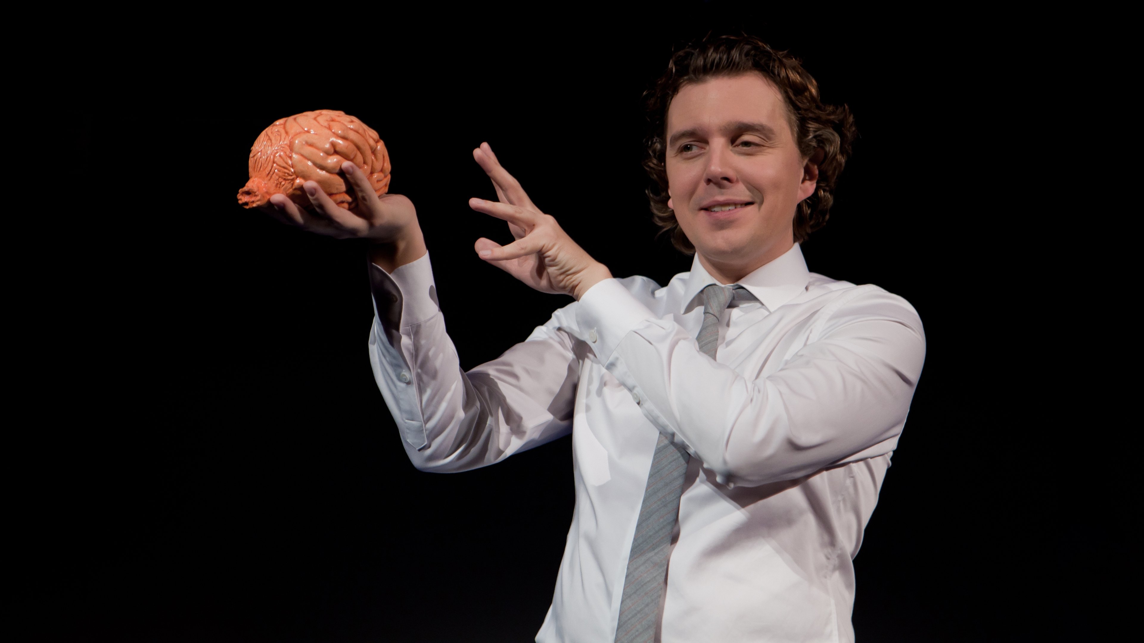 Alex Vizorek est une œuvre d'art Background