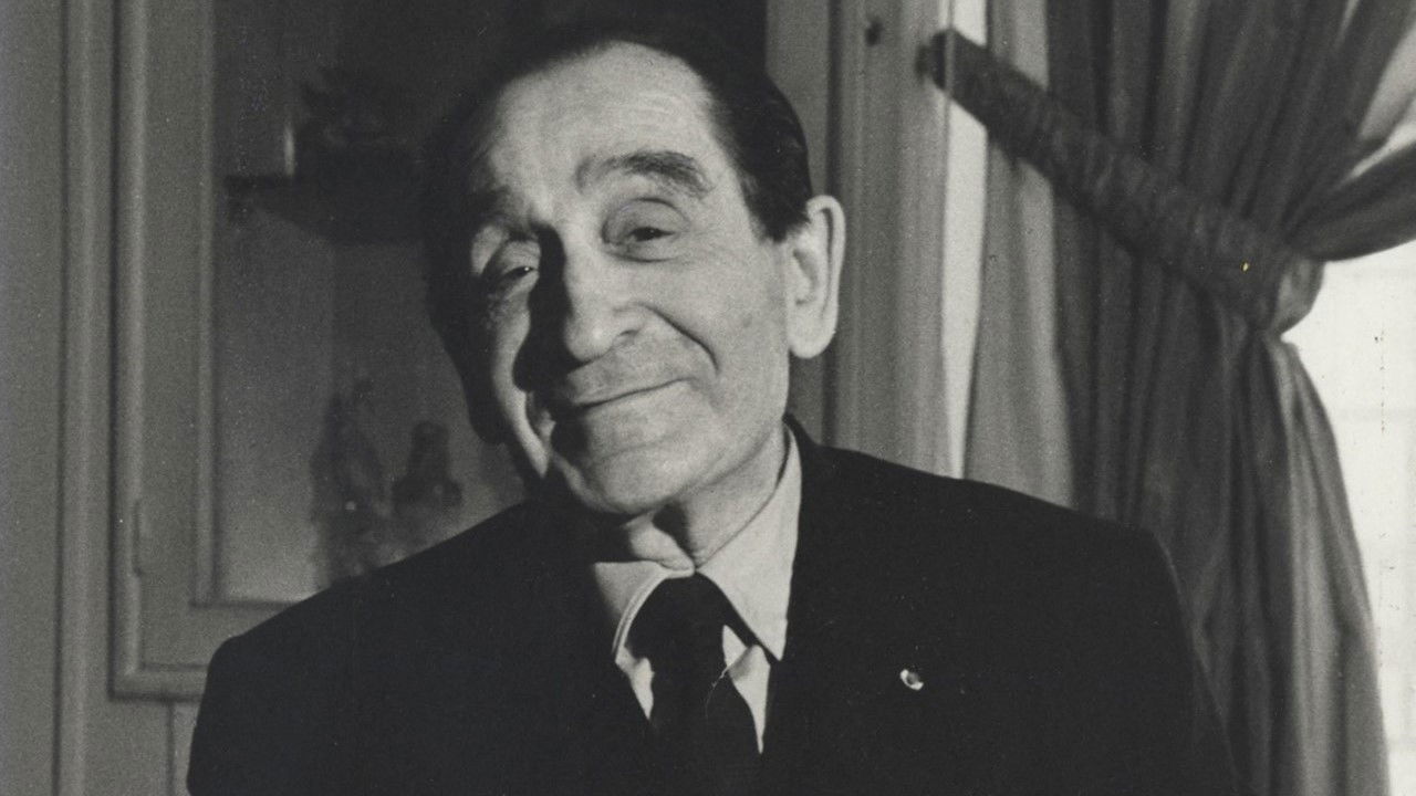 Mendès la France Background