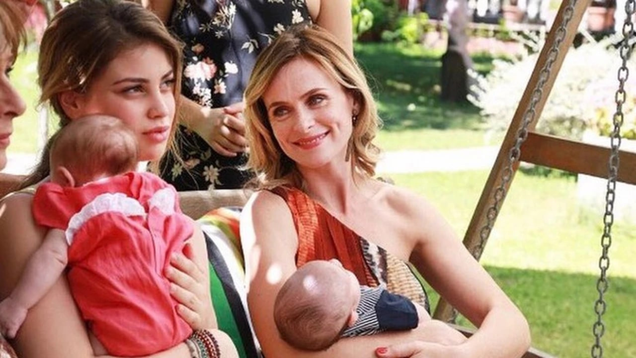 Mia moglie, mia figlia, due bebè Background