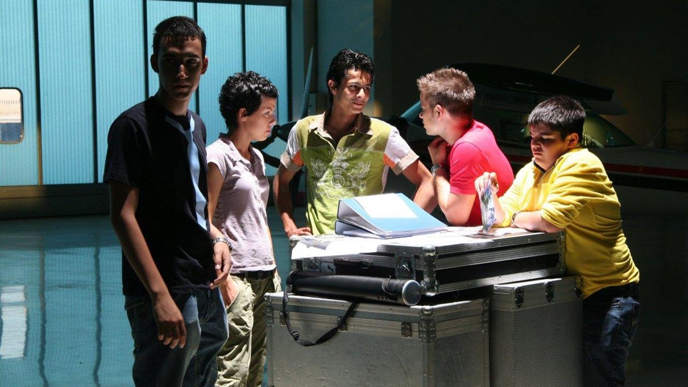 Heist School Background