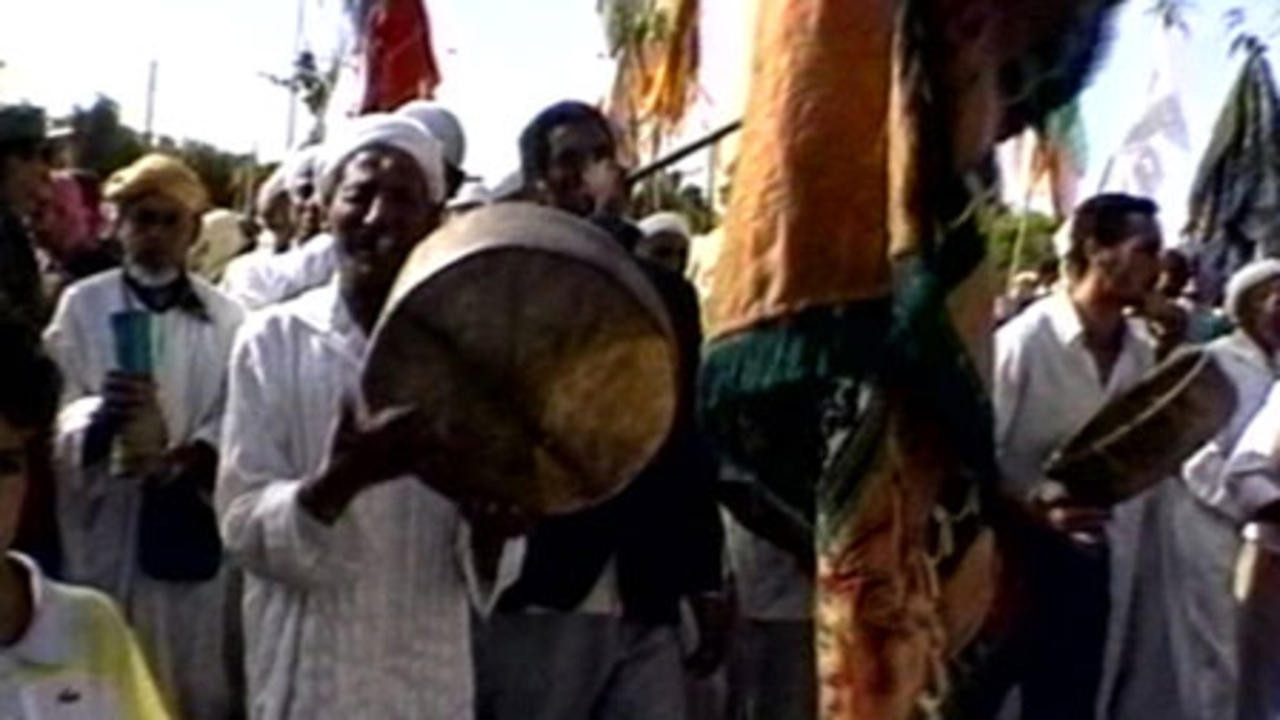 Boujad: A Nest in the Heat Background