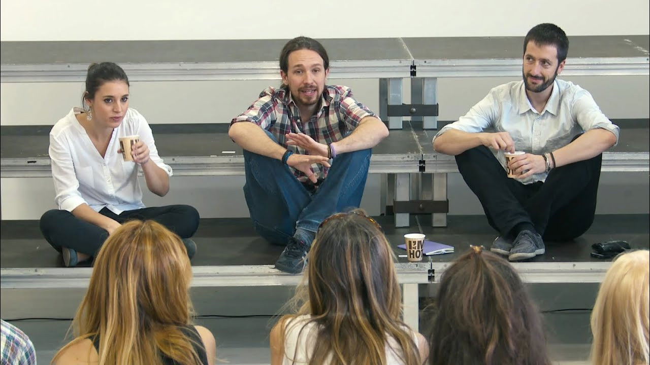 Política, manual de instrucciones Background