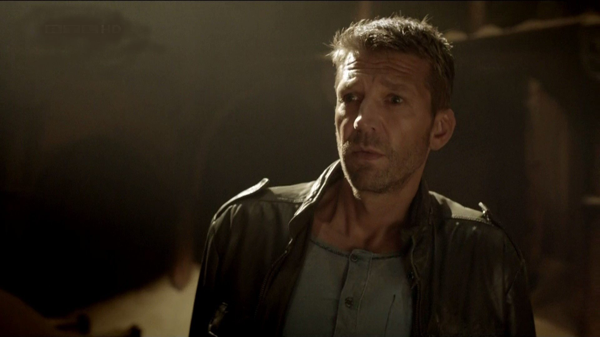 The Hunt for the Amber Room Background