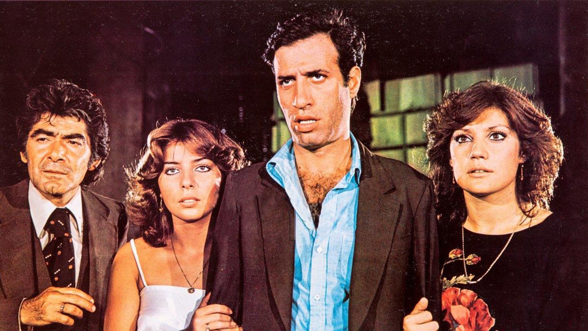 Köşeyi Dönen Adam Background