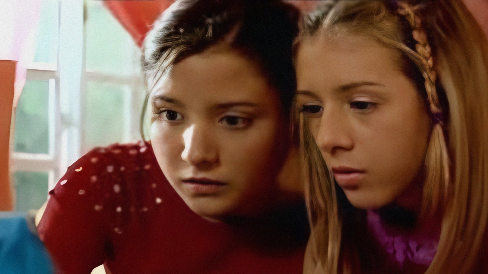 Nadie te habla: Manos libres Background