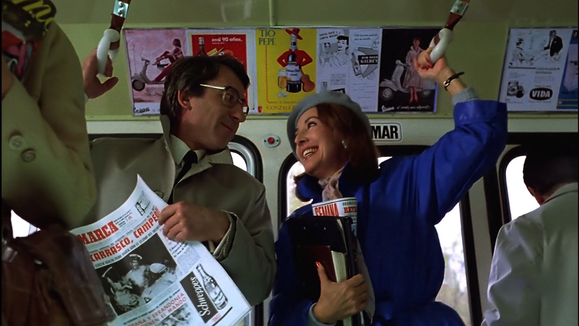 Yo me bajo en la próxima, ¿y usted? Background