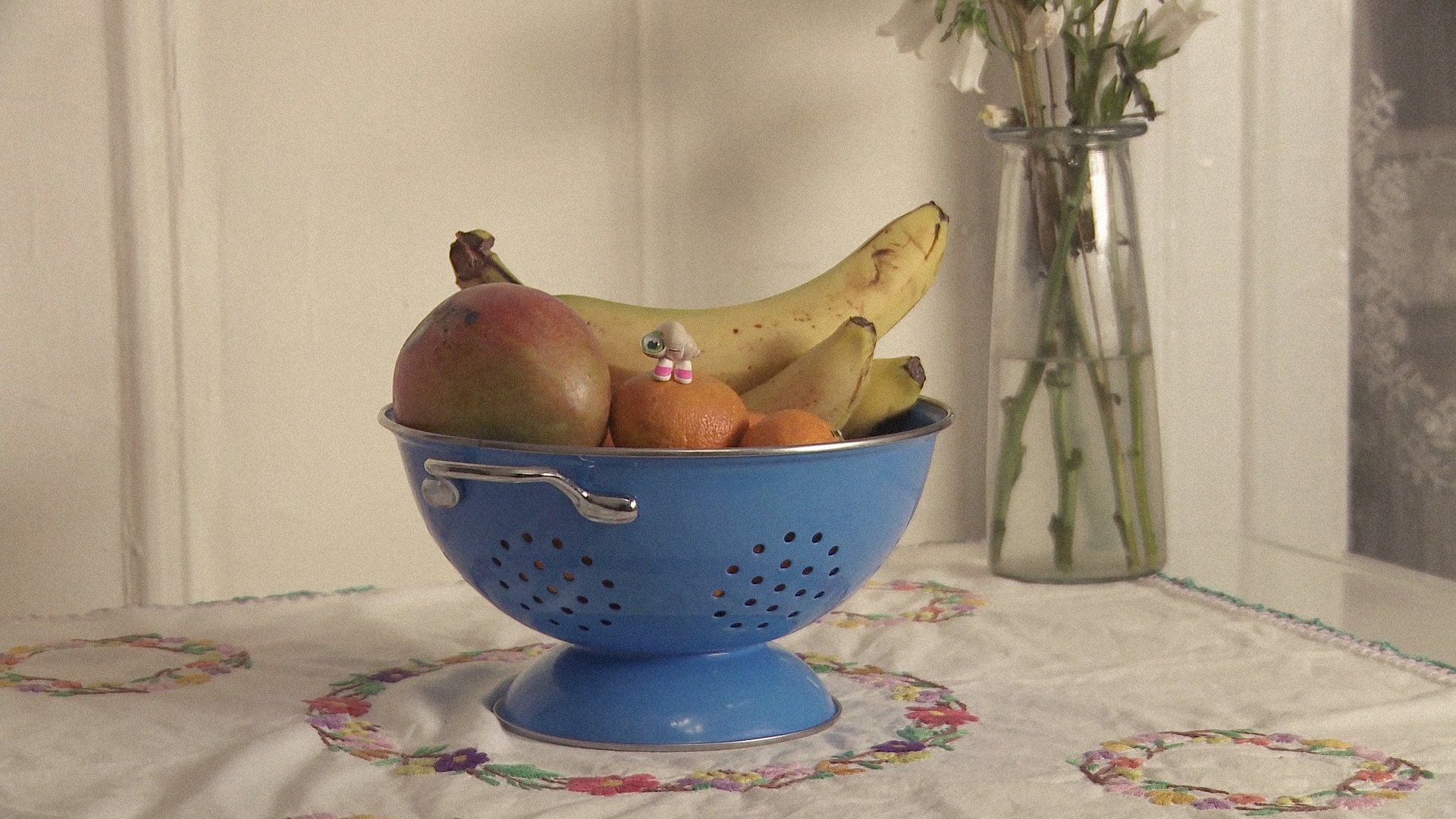 Marcel the Shell with Shoes On, Two Background