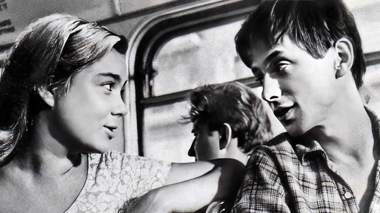 The First Trolleybus Background