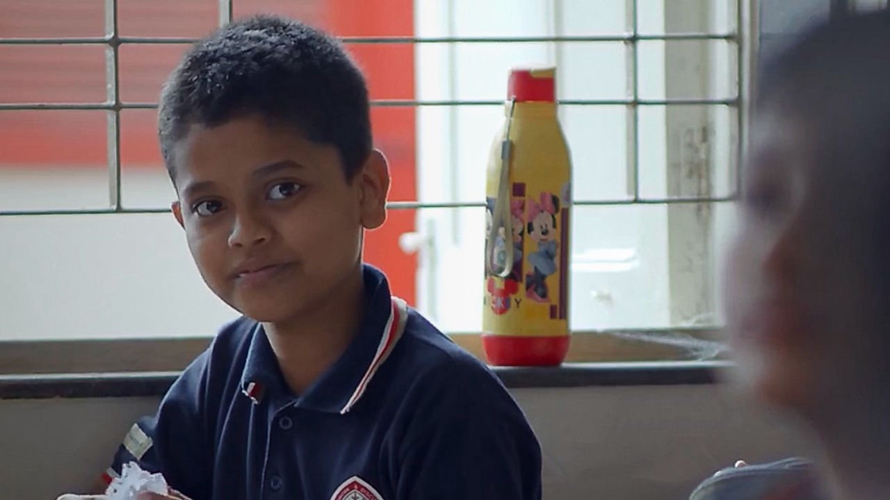 Chhoti Si Baat Background