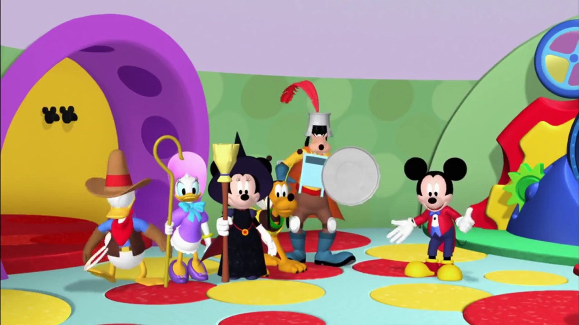 Mickey Mouse Clubhouse: Mickey's Treat Background