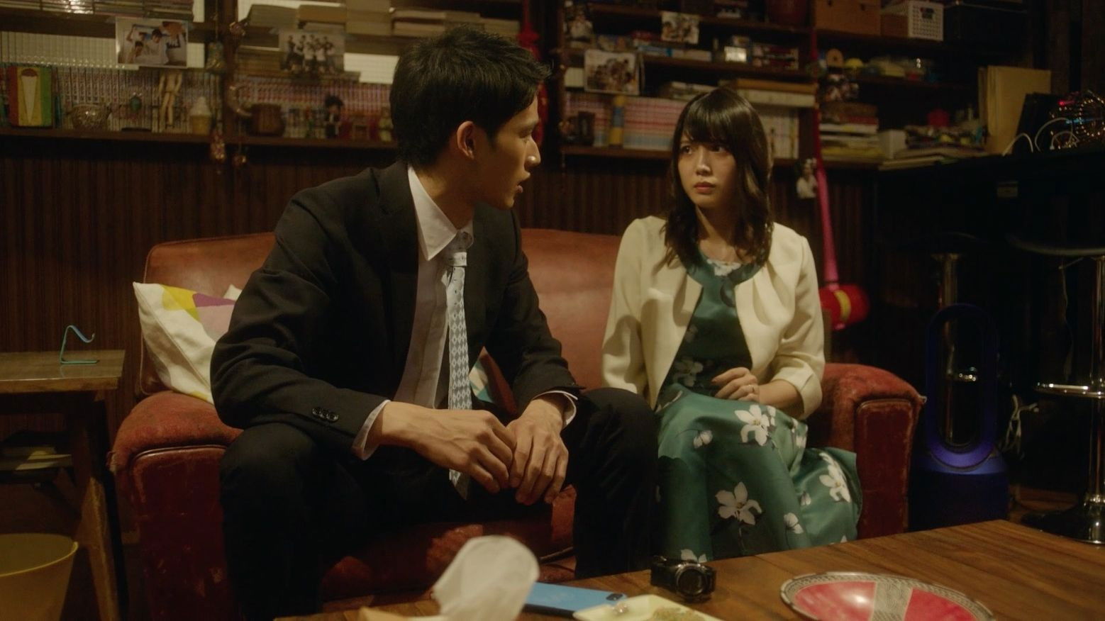 Follow Saretara Owari Background