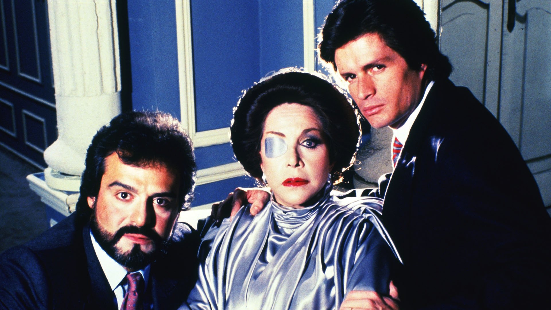 Cuna de Lobos Background